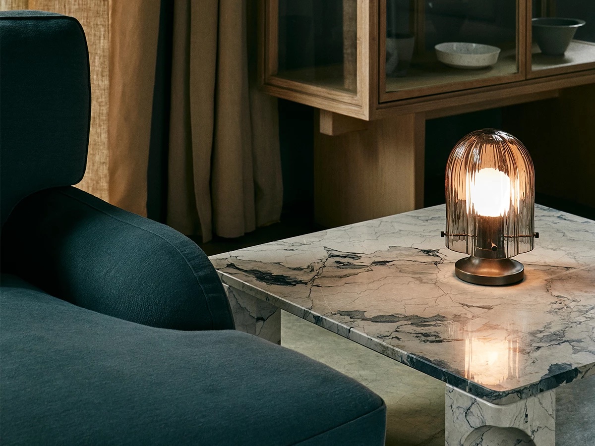 gubi-seine-table-light-lifestyle-2