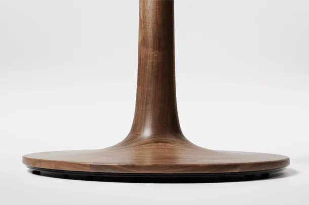 zeitraummoebel-stehtisch-turntablehigh-massivholz-03-610x405