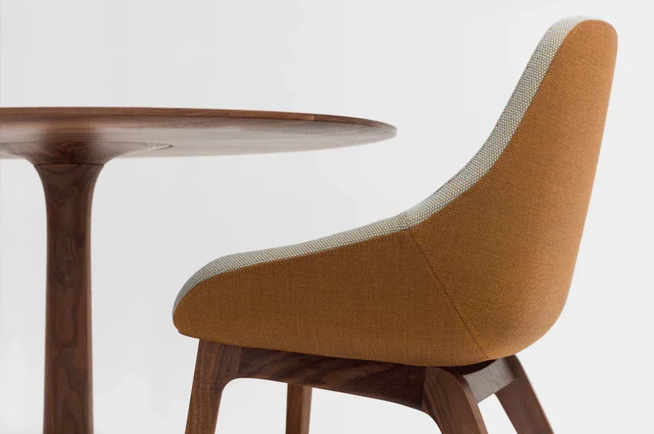 zeitraummoebel-tisch-rund-turntable-massivholz-12-920x610