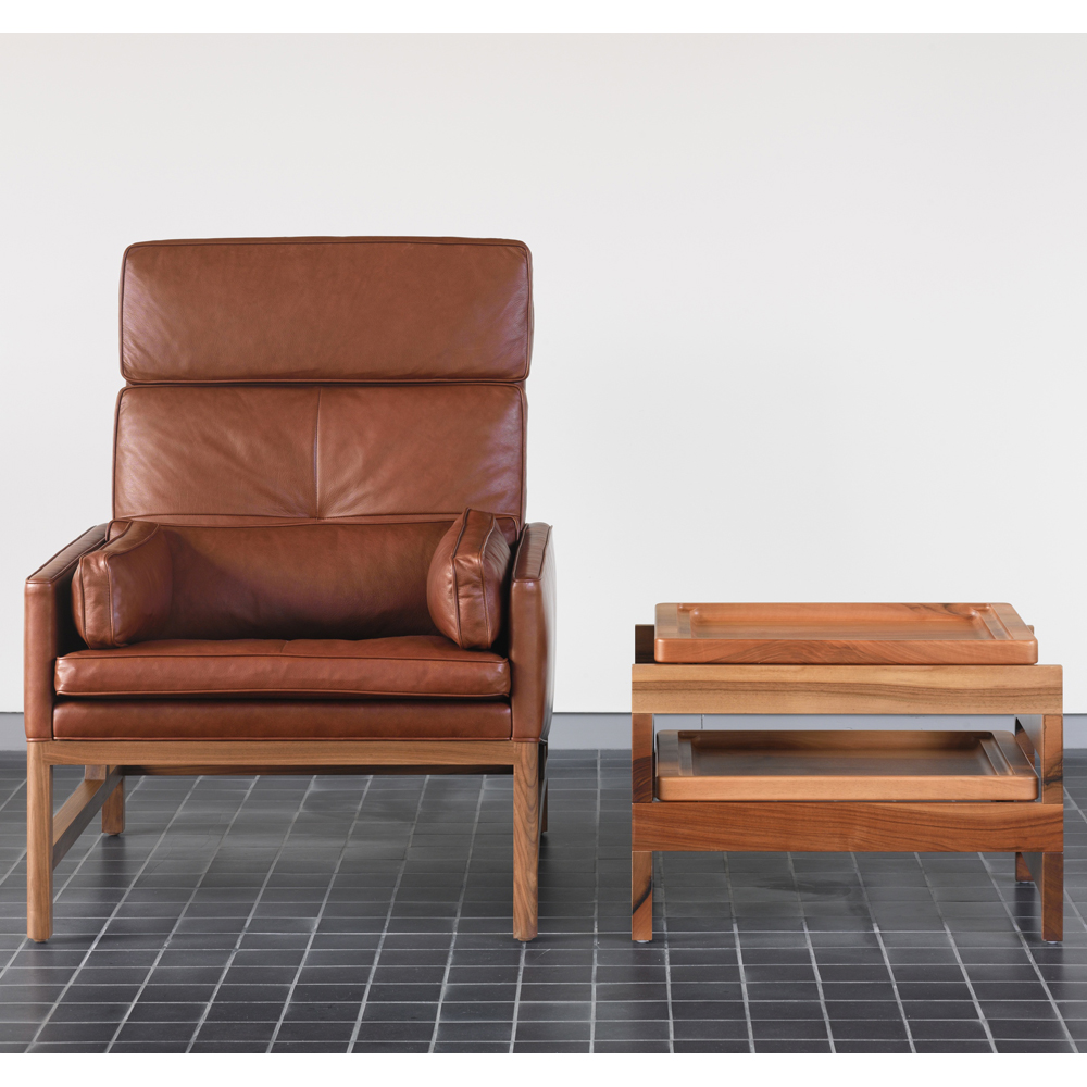 CB-33 Tray Rack Side Table