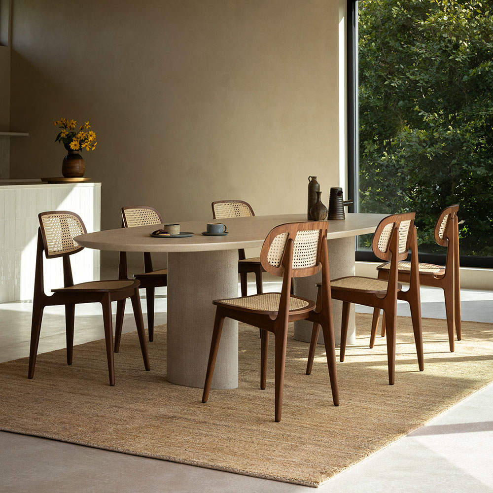 ari dining table ellipse