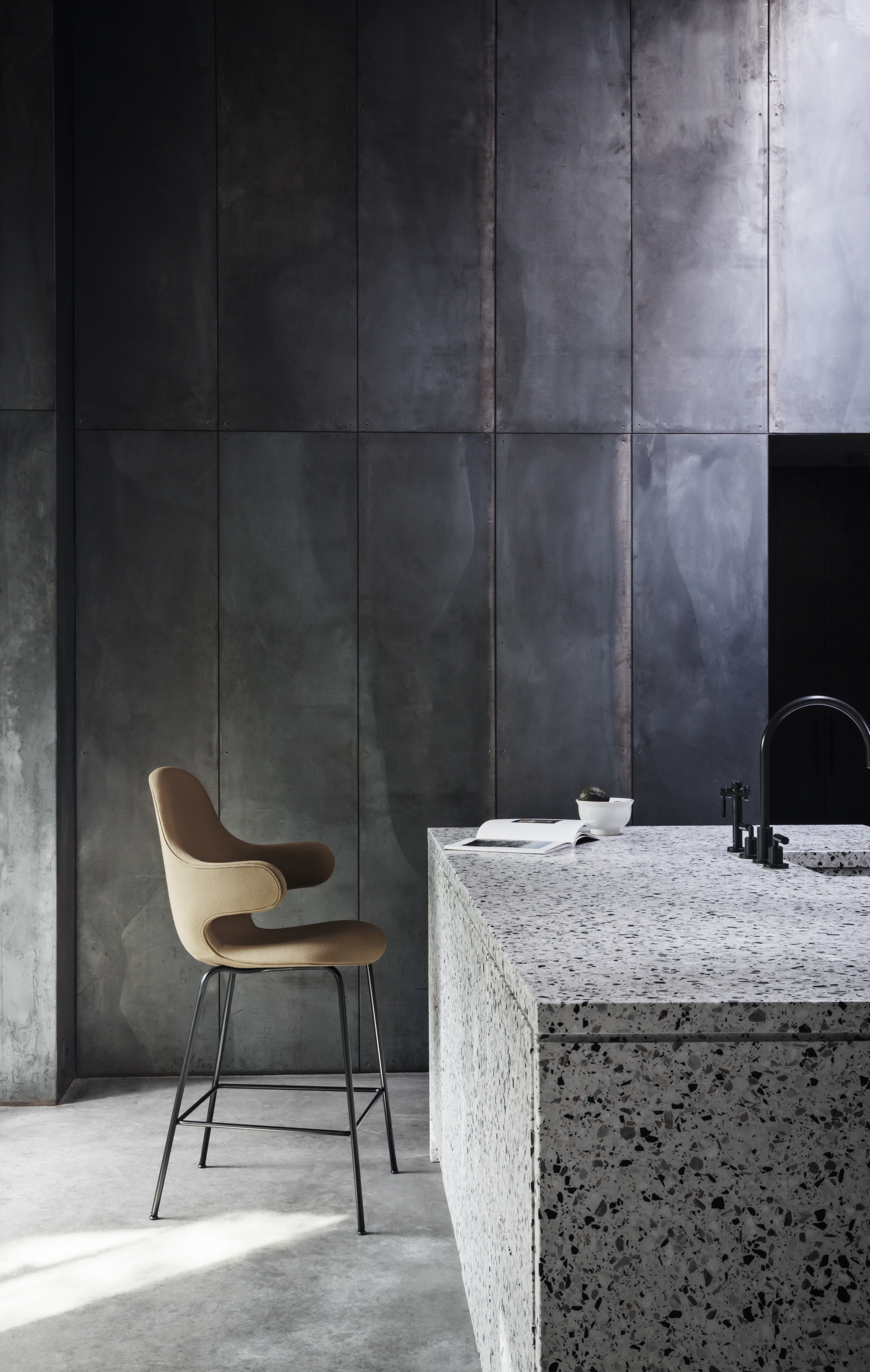 atd-home-2017-catch-bar-stool-jh16