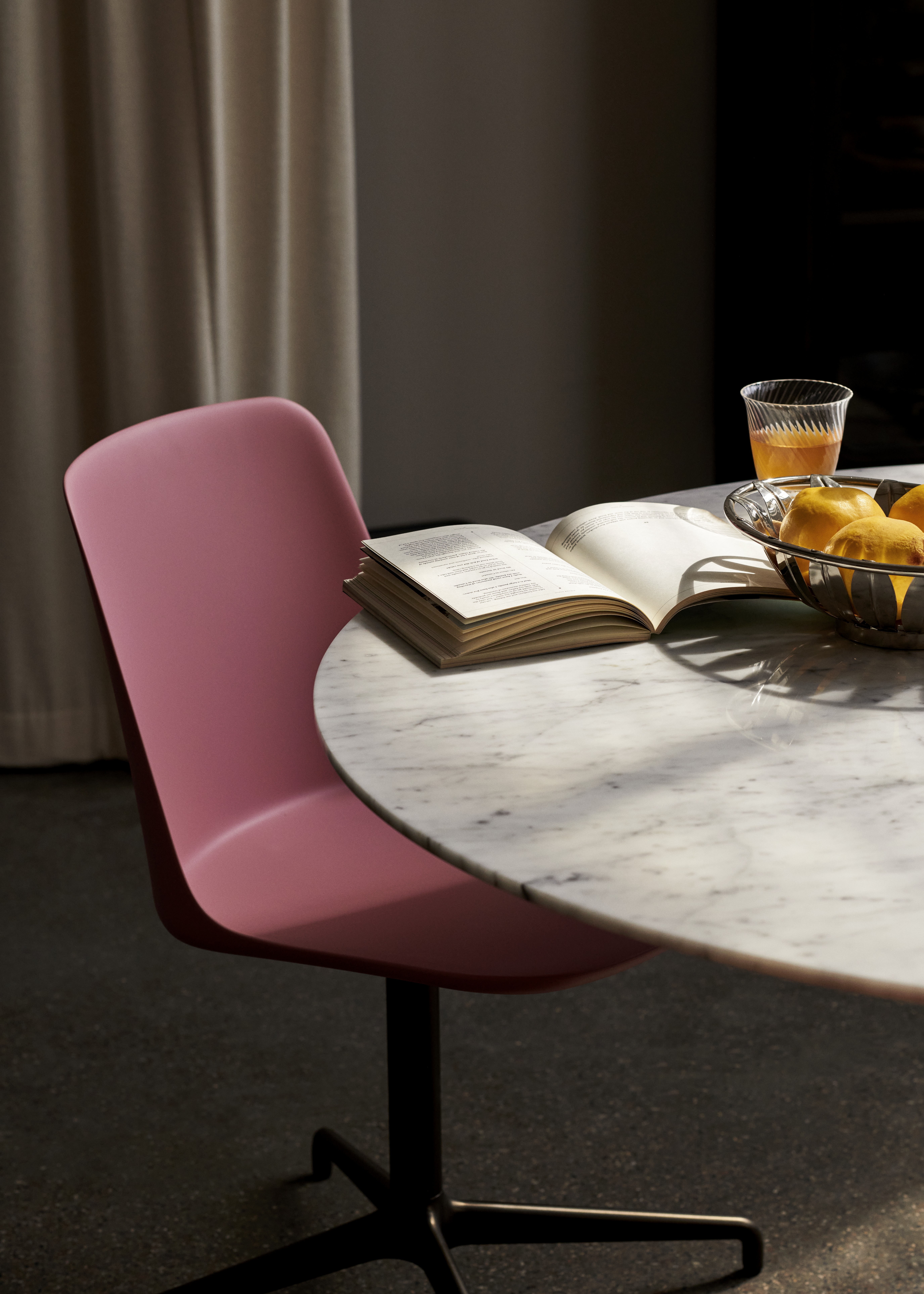 atd-retail-2023-in-between-sk19-collect-wine-glass-sc80-relyw11-hw16