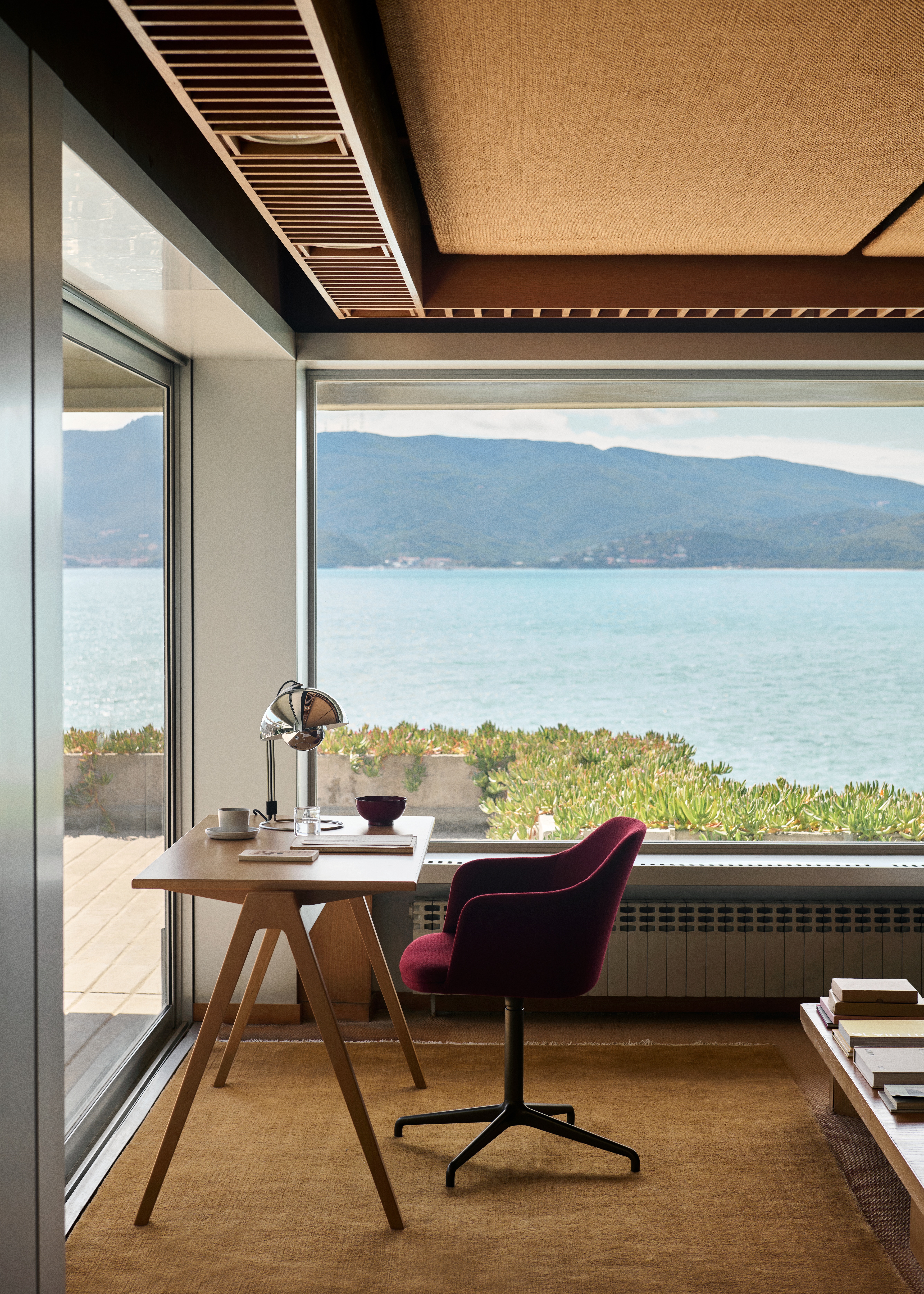 atd-retail-2024-daystak-table-rd2-rely-hw41-flowerpot-vp4