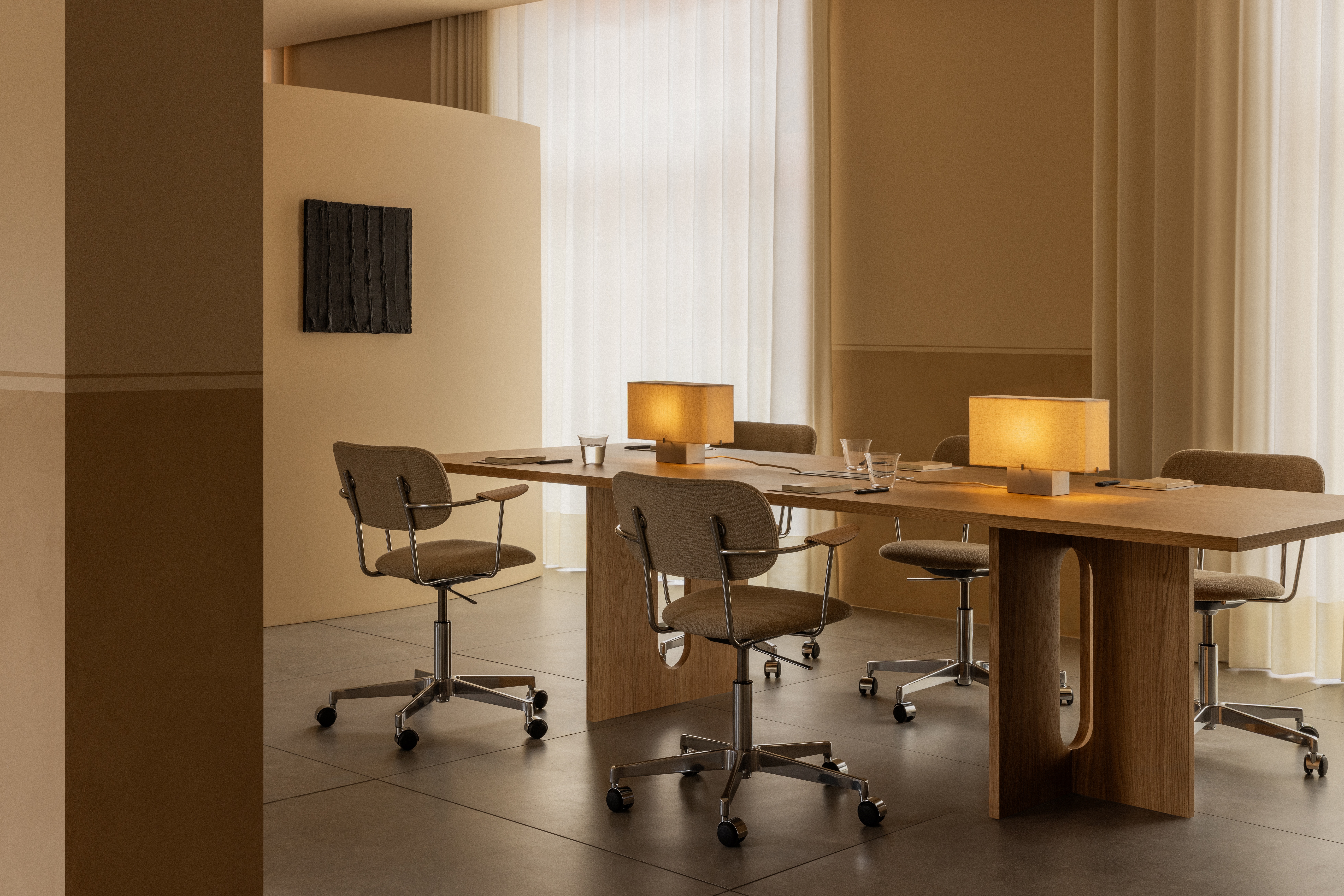 audo-androgyne-dining-table-nonna-lamp-co-task-chair-2