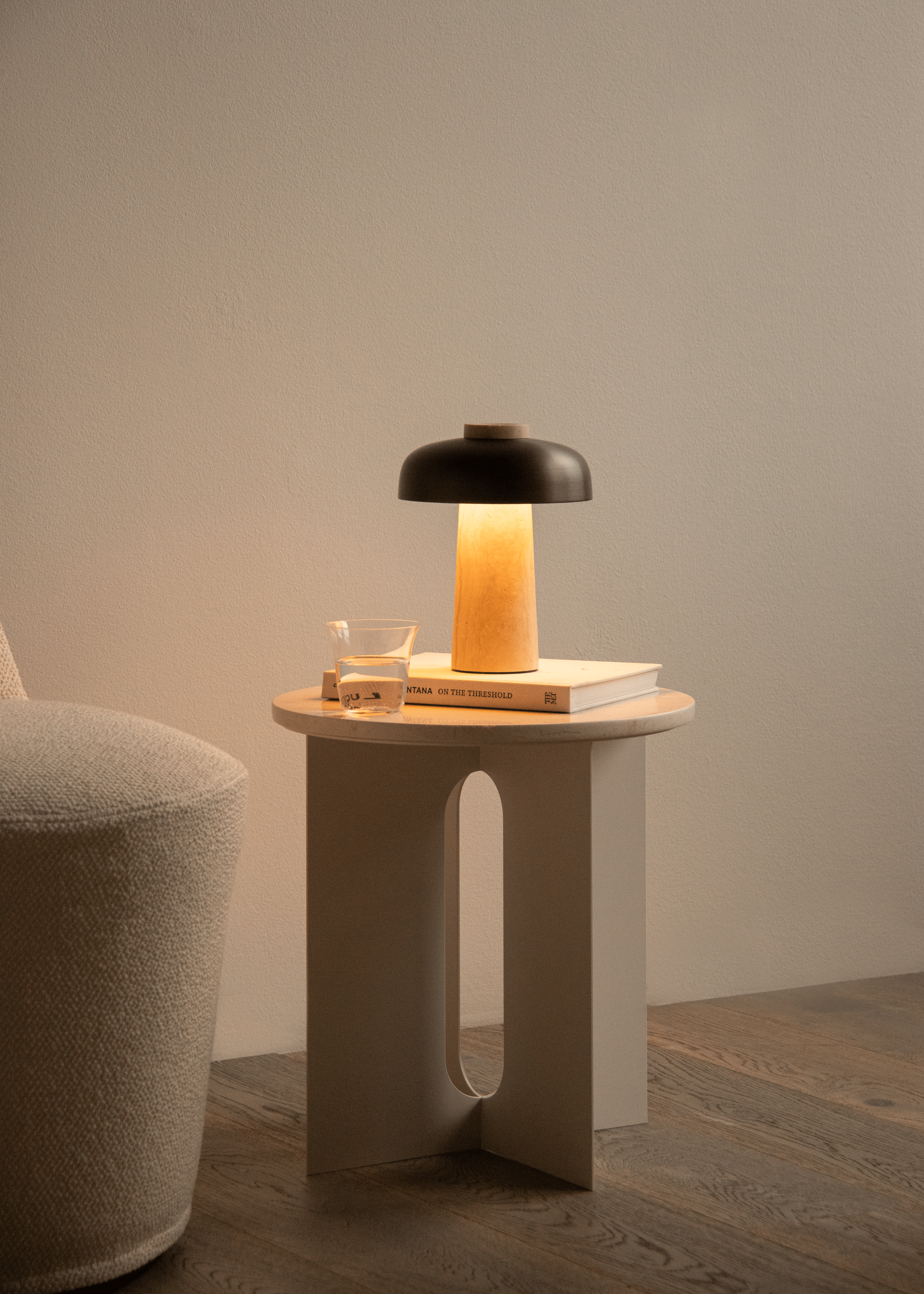 audo-androgyne-side-table-reverse-portable-2