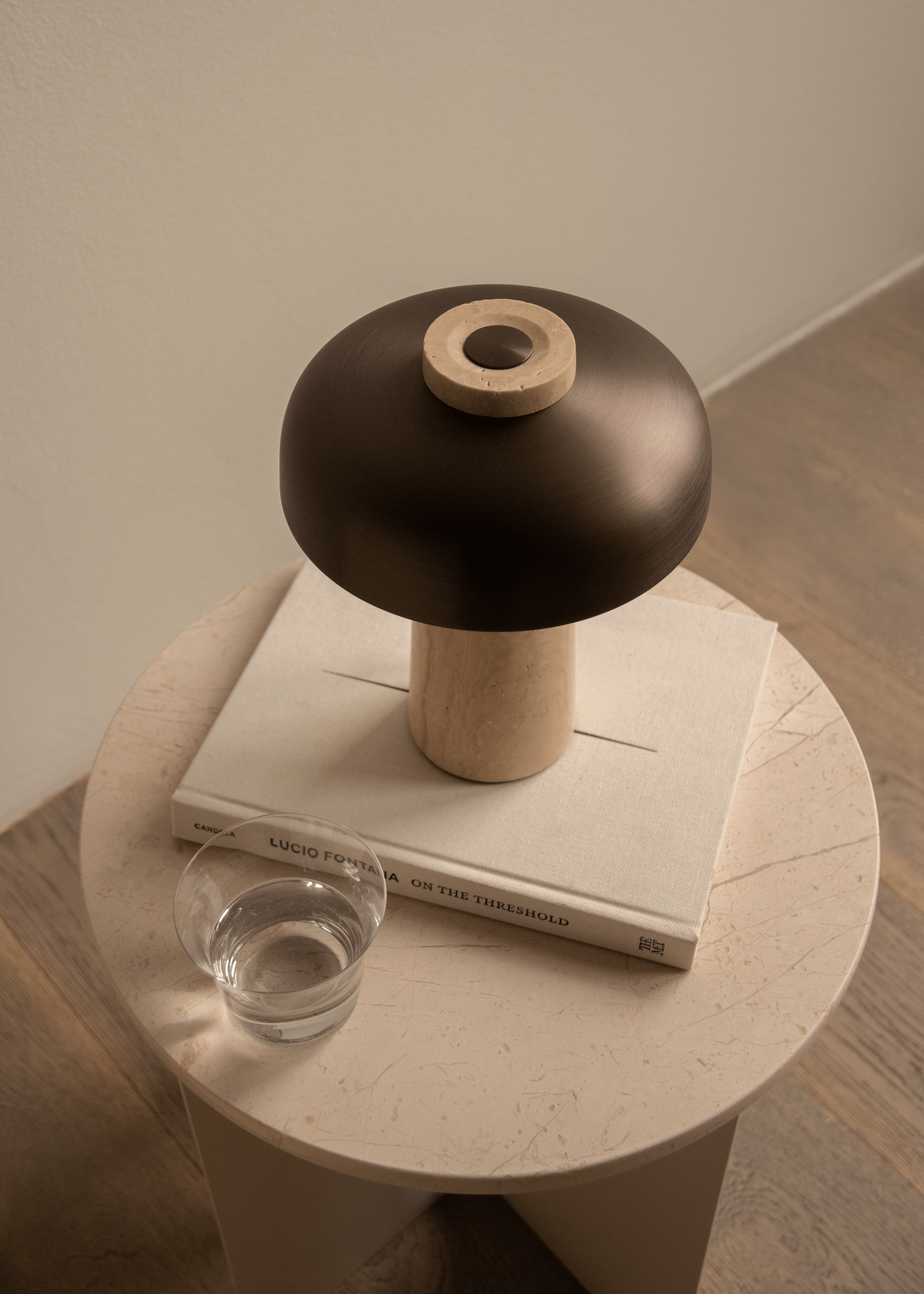 audo-androgyne-side-table-reverse-portable-3