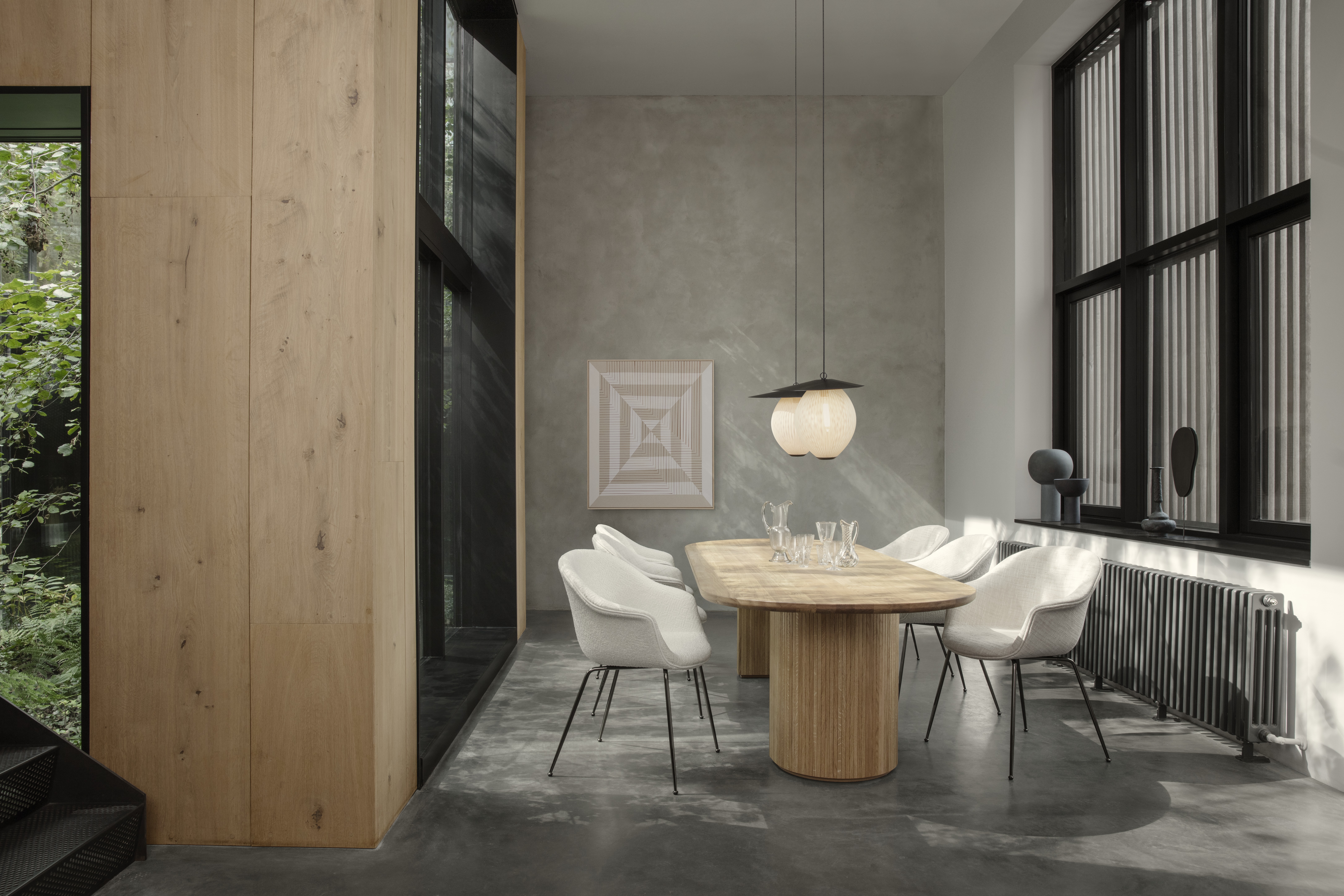 batdiningchair-moondiningtable-satellitependant-on