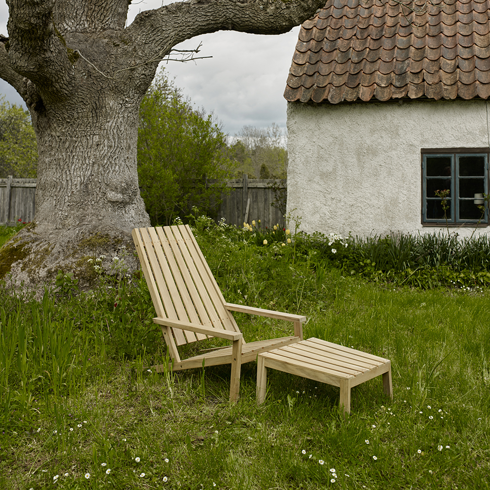 Between Lines Deck Chair