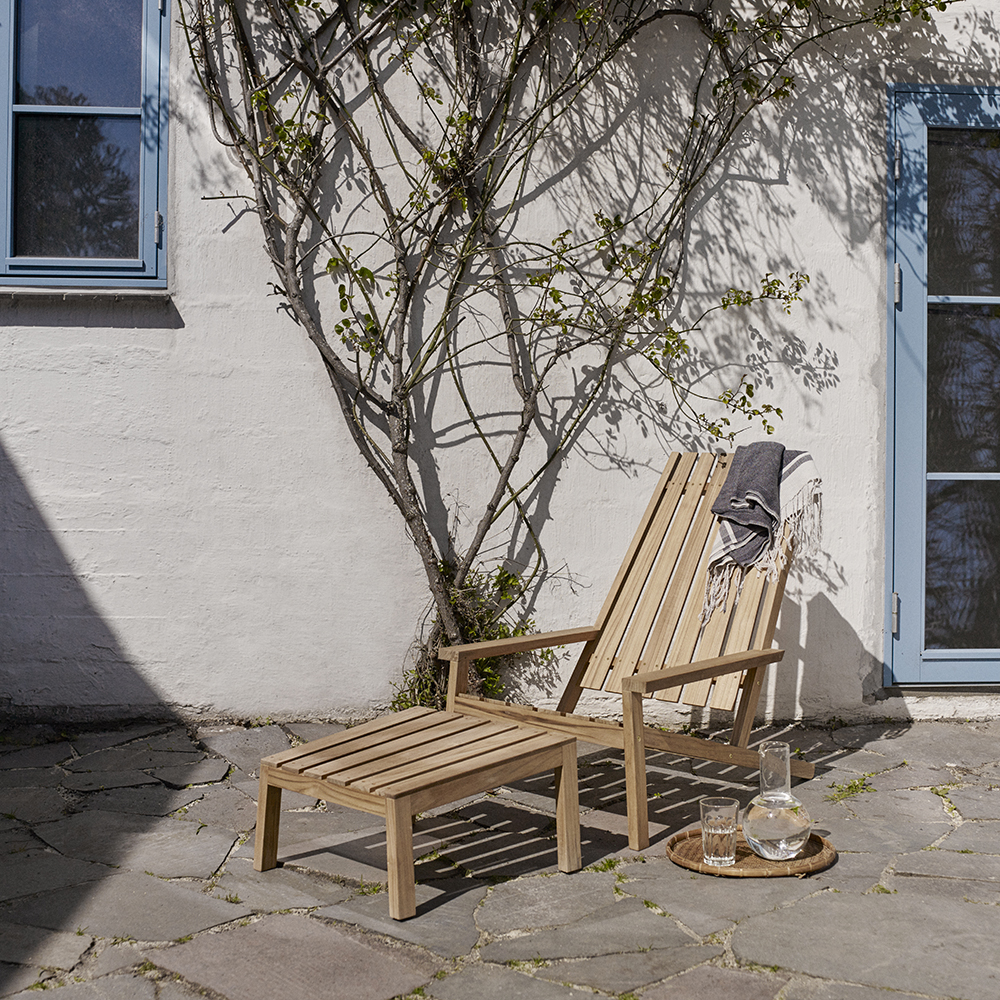 Between Lines Deck Chair