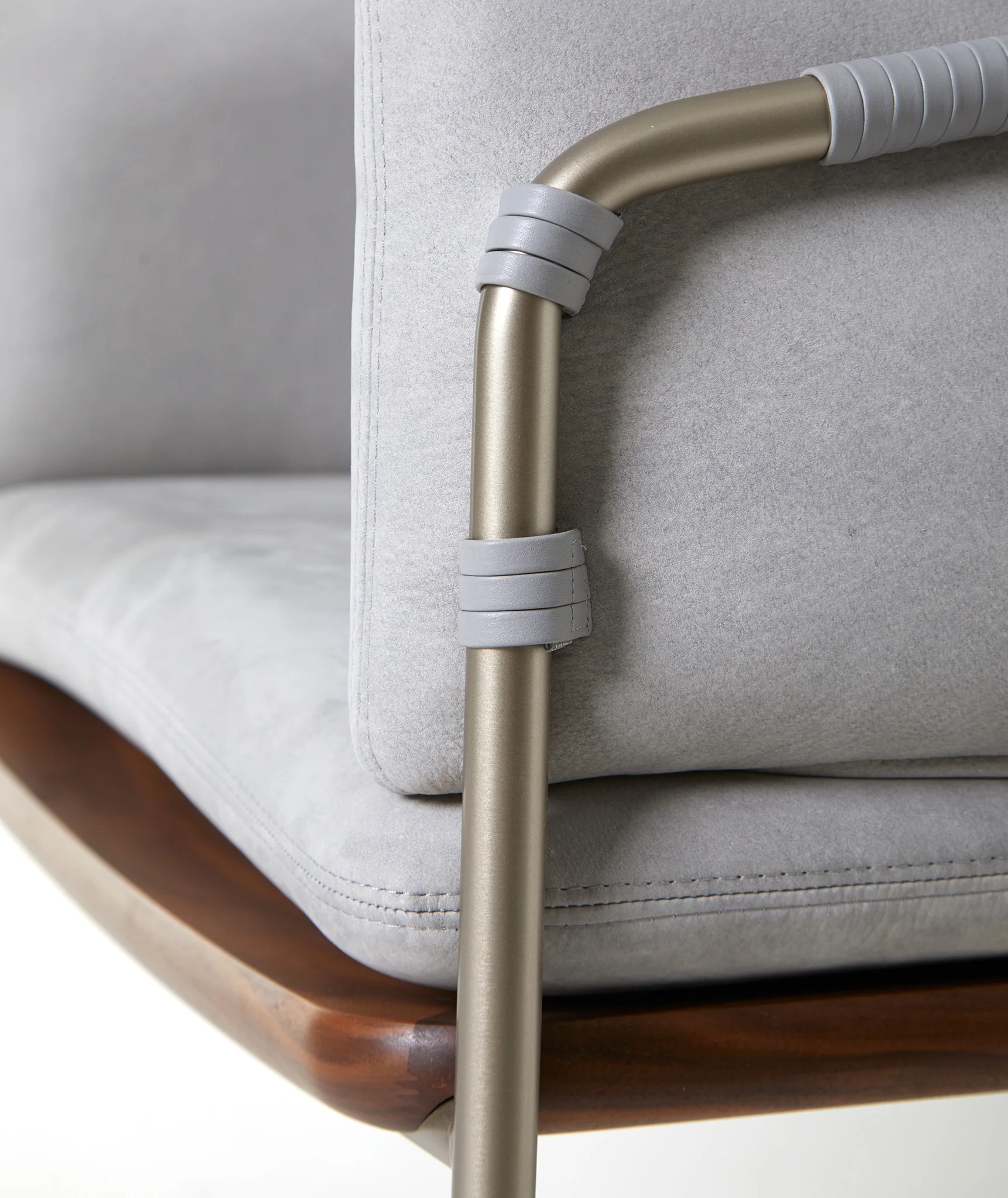 bf-geometric-lounge-chair-10