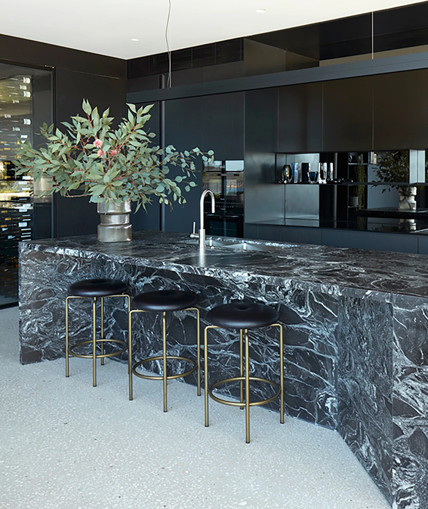 bf-petal-circular-stool-05