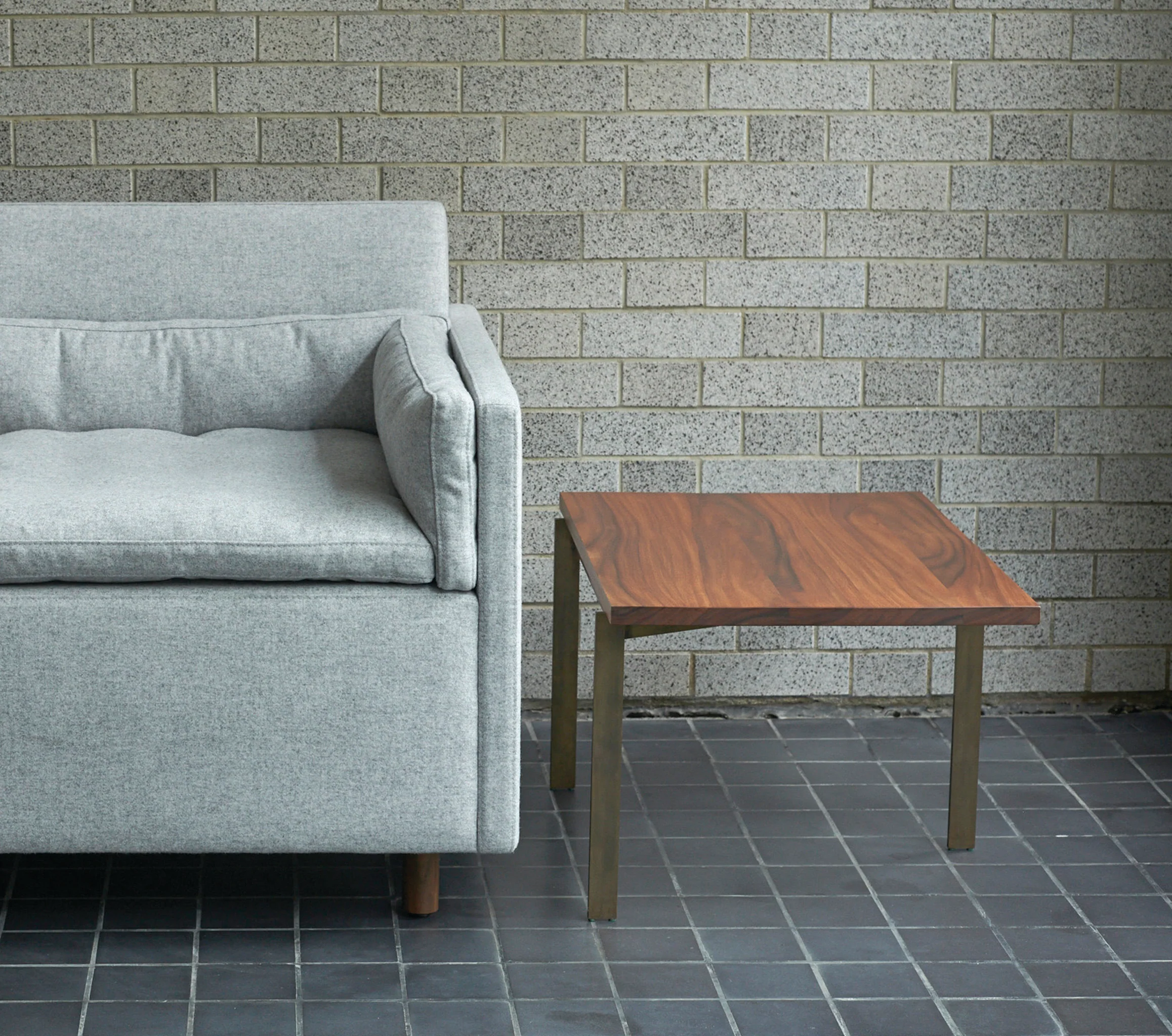 bf-plank-occasional-table-04