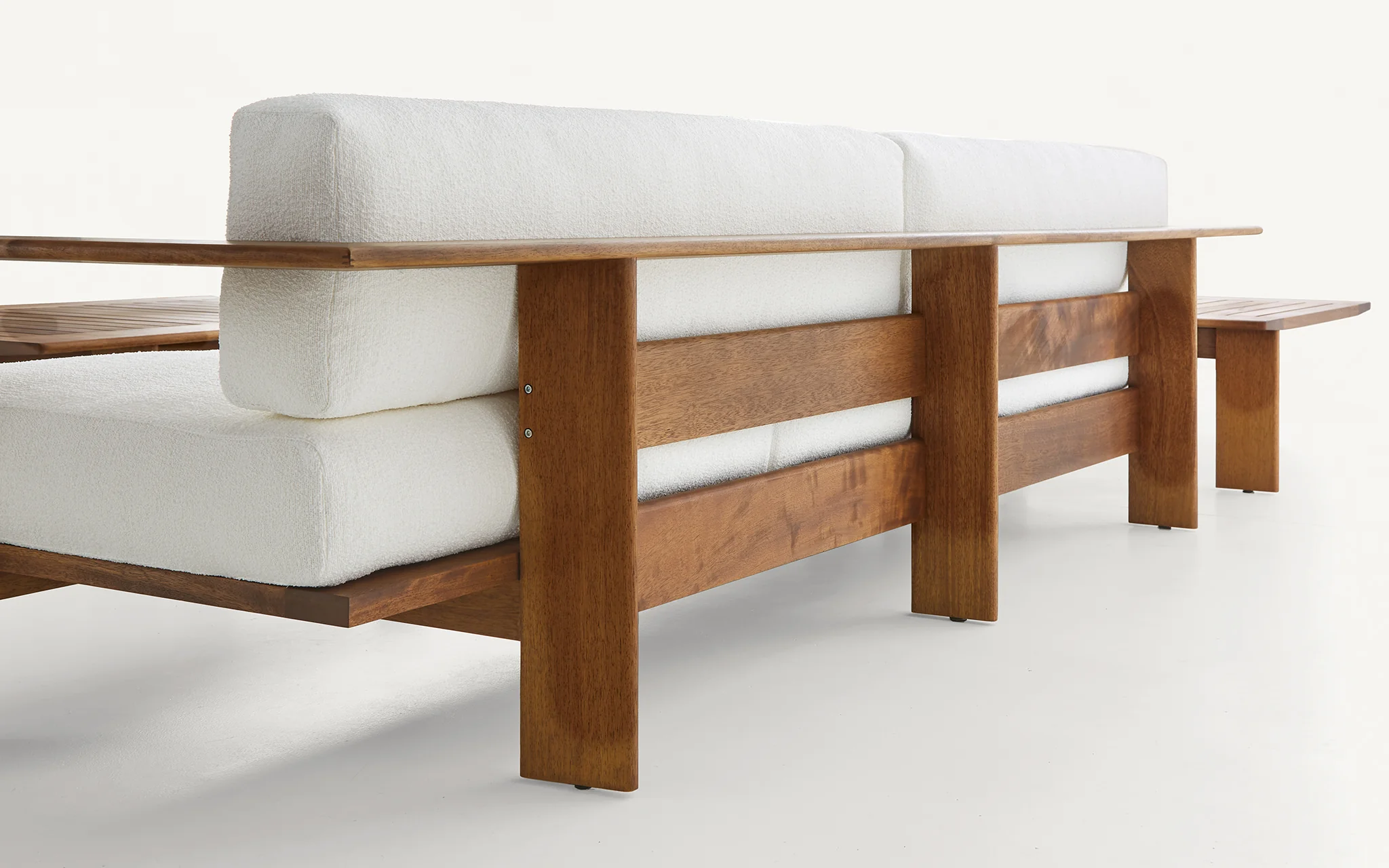 bf-rail-sofa-23