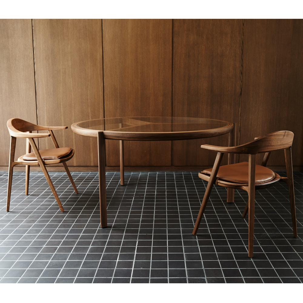CB-325 Spoke Dining Table