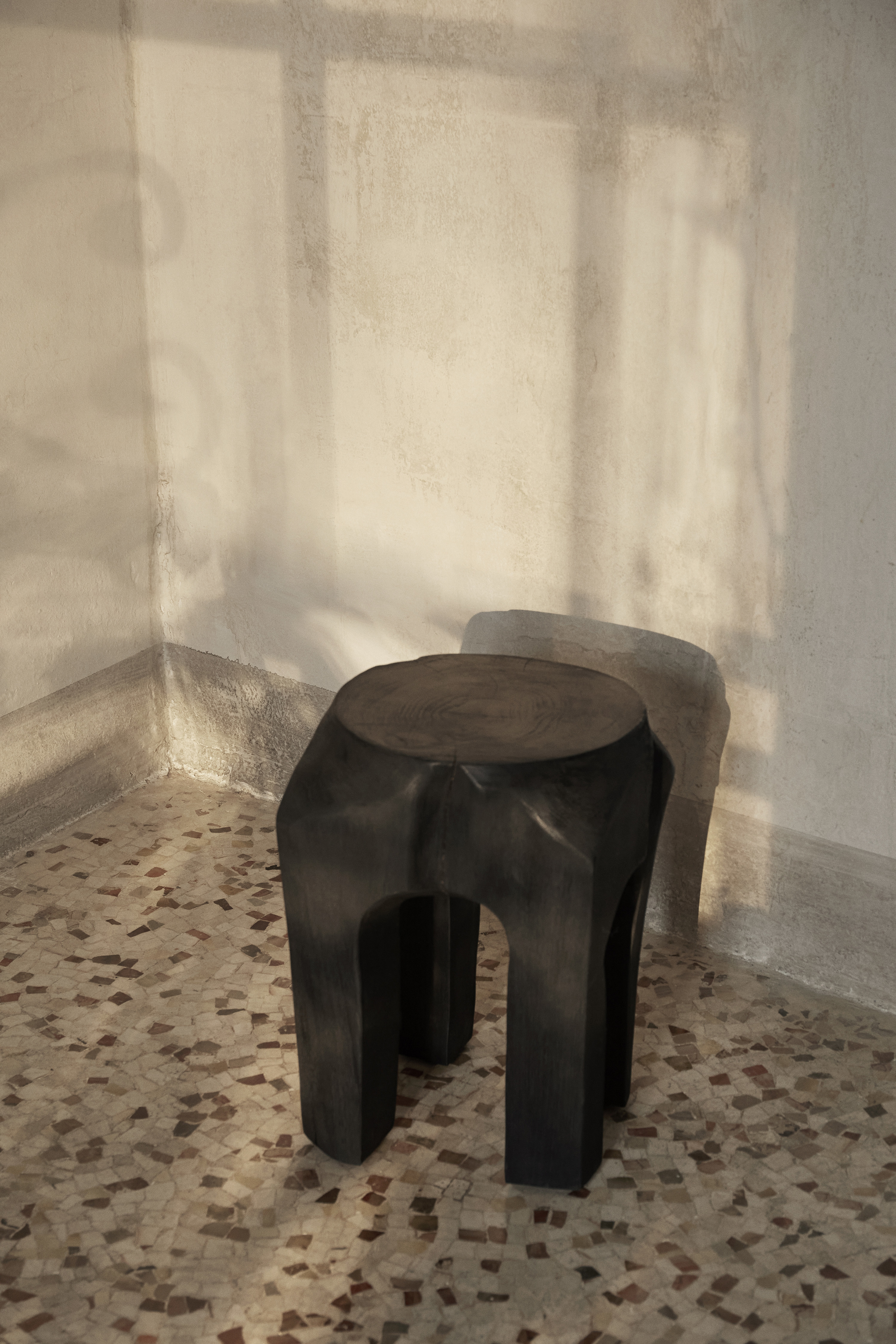 fermliving-ss23-rootstool-1104267440-image-02-1