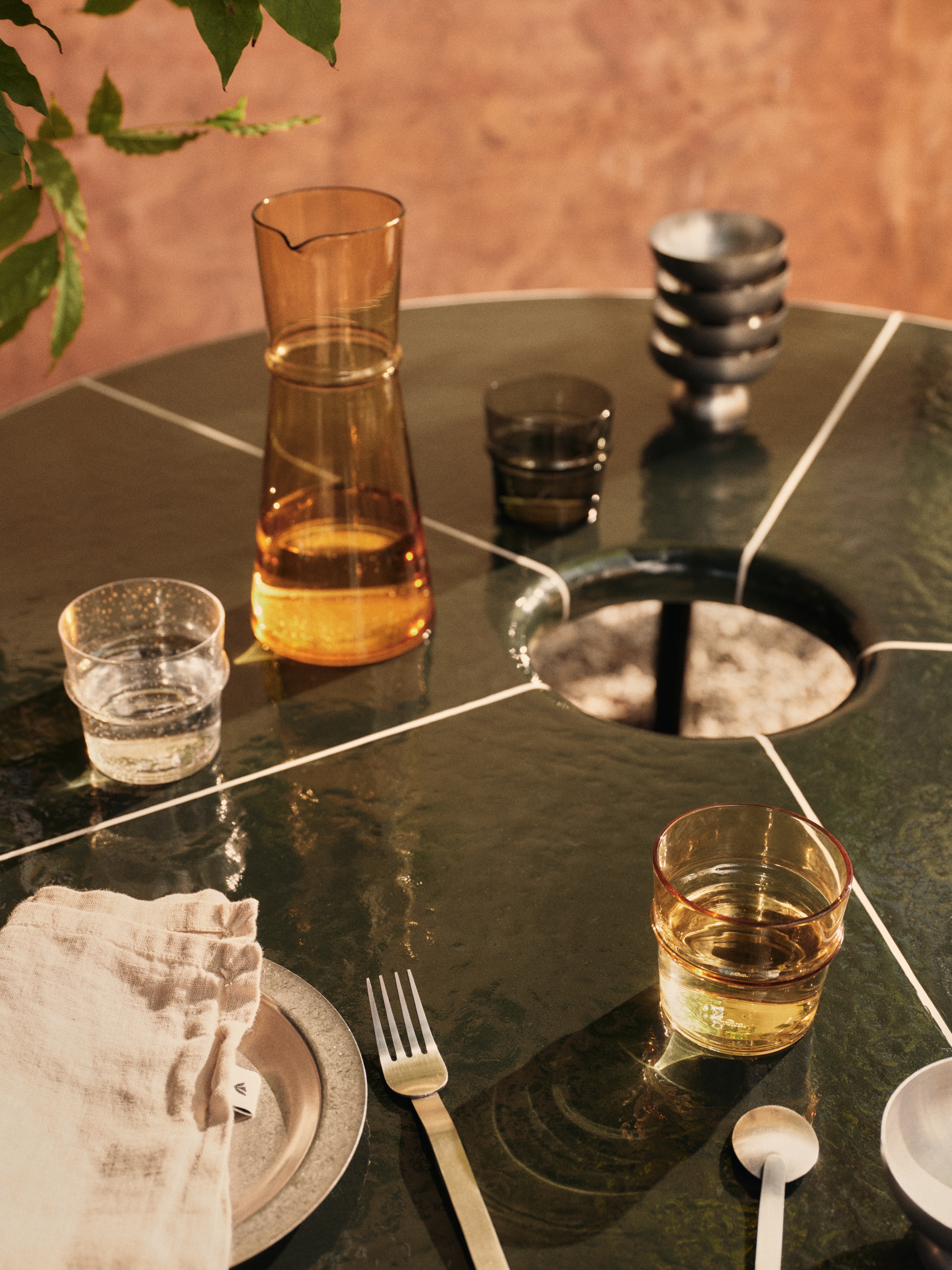 fermliving-ss26-deyadiningtable-1104272976-boyacarafe-1104272741-tumbledicecreamcup-1104273162