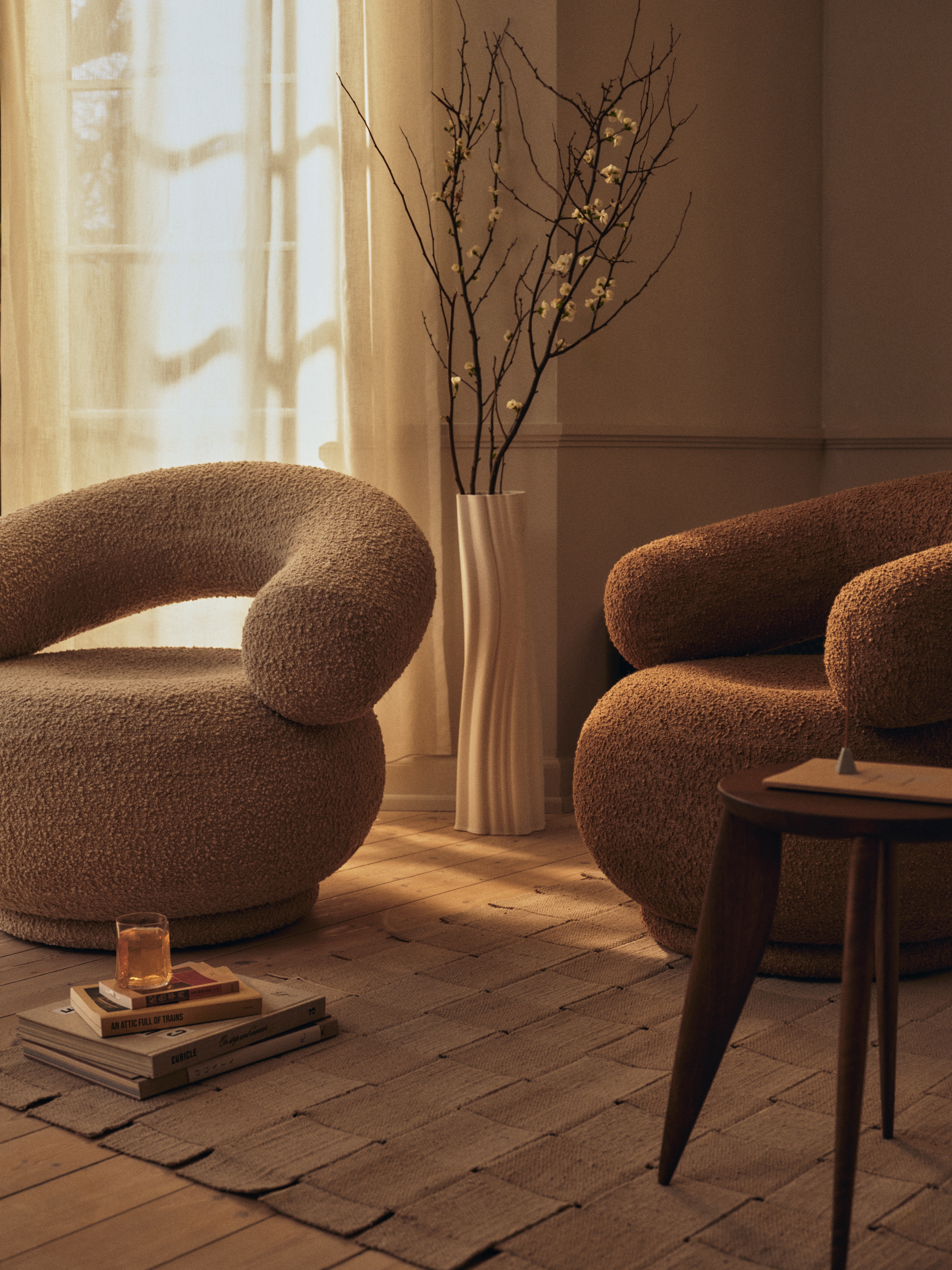 fermliving-ss26-orboloungechairrawboucle-1104273182-1104273522-1104273747-1104273353-1104273745-1104273746-foundationrug-1104273171