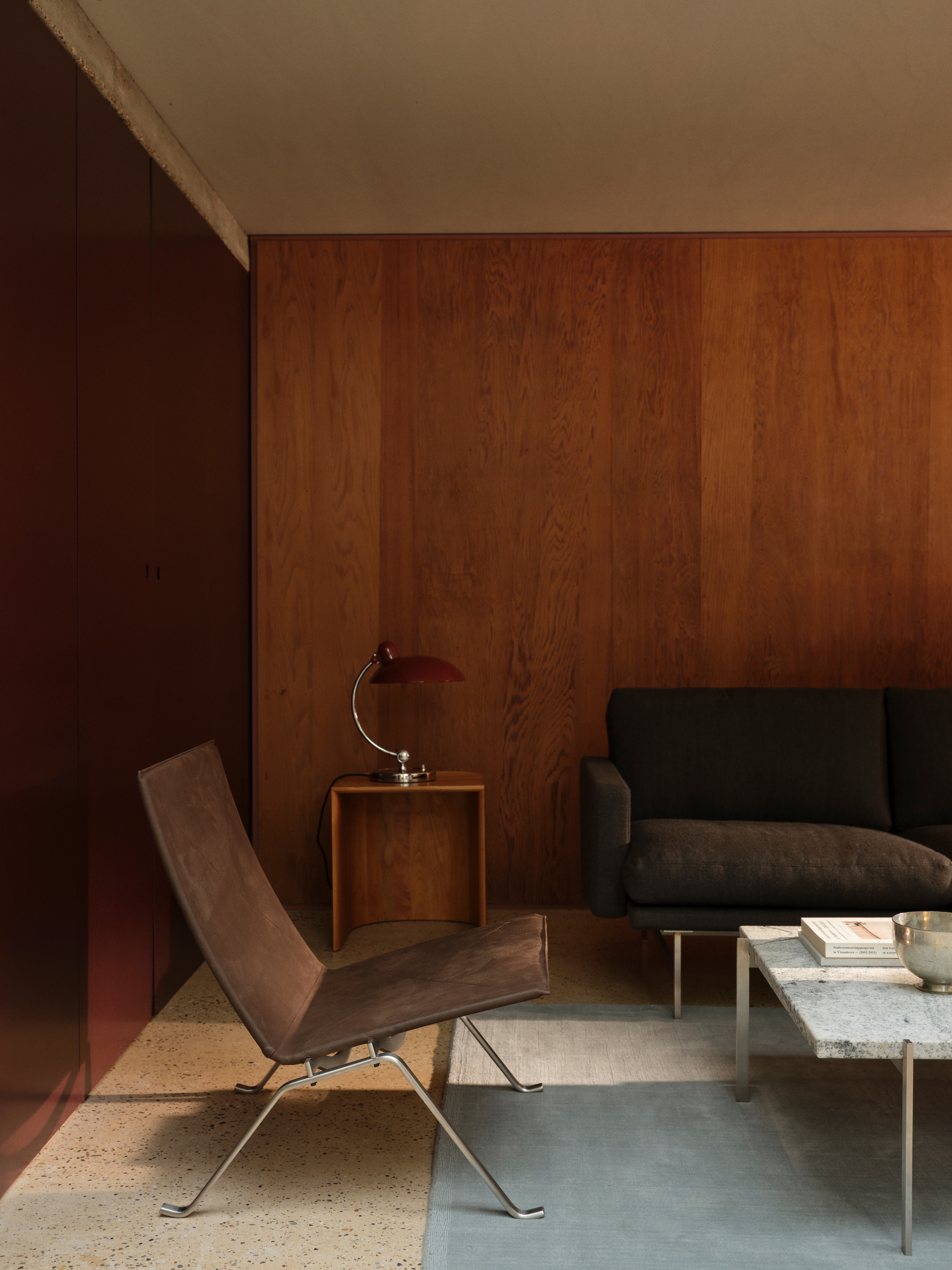 fh-pk22-haze-dark-brown-pk61-granite-grey-white-taburet-cherry-ki-6631-t-venetian-red-lissoni-sofa-pl113