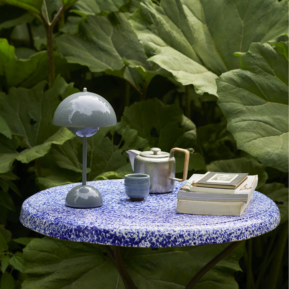 Flowerpot Table Lamp VP9