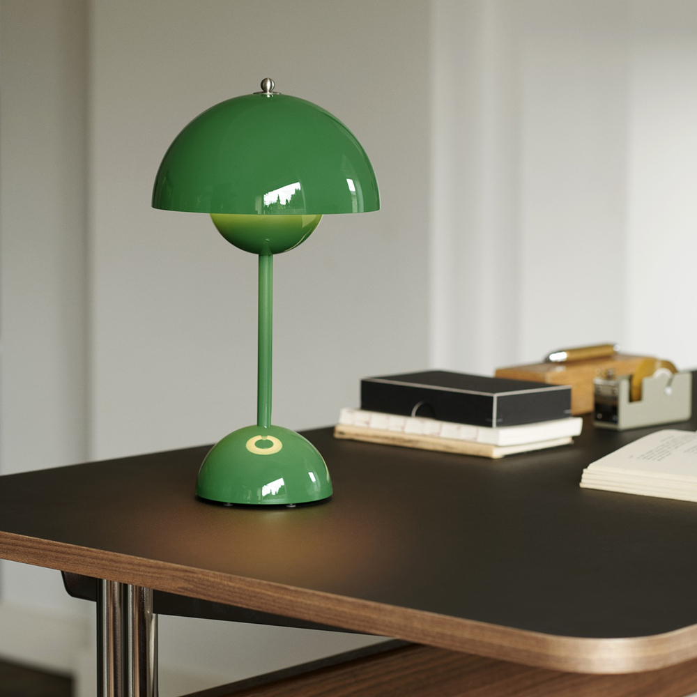Flowerpot Table Lamp VP9