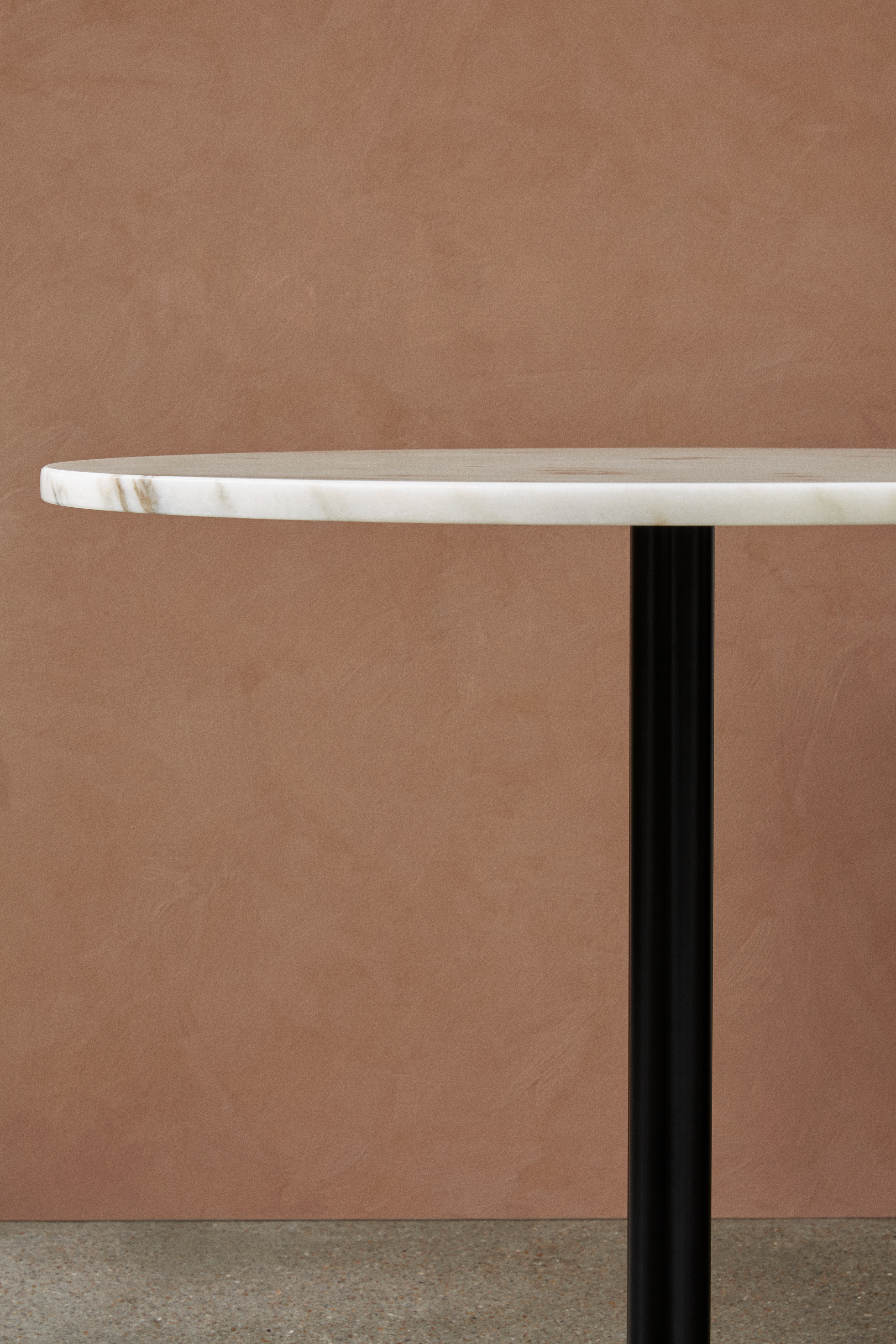 harbour-column-dining-table-2