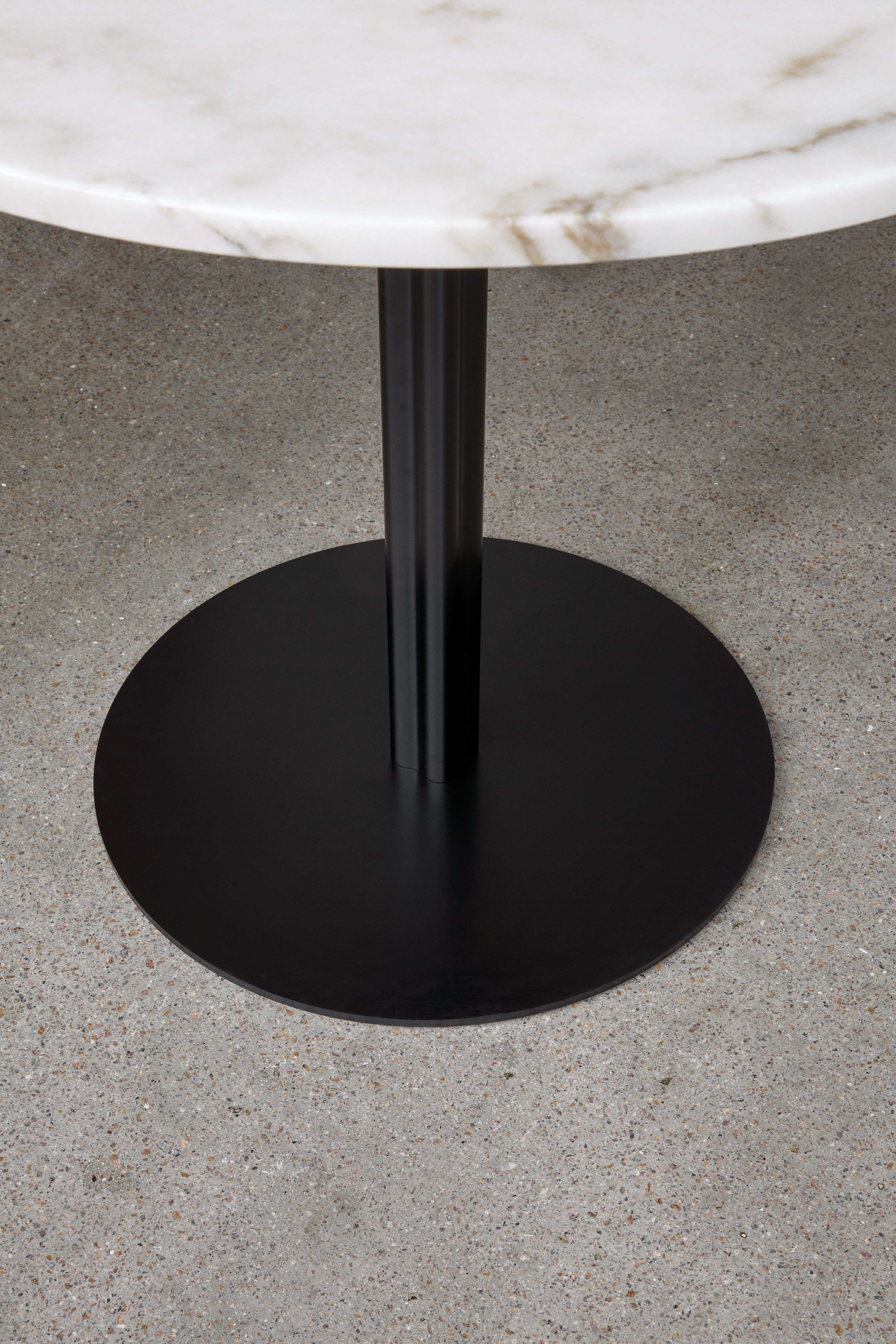 harbour-column-dining-table-3