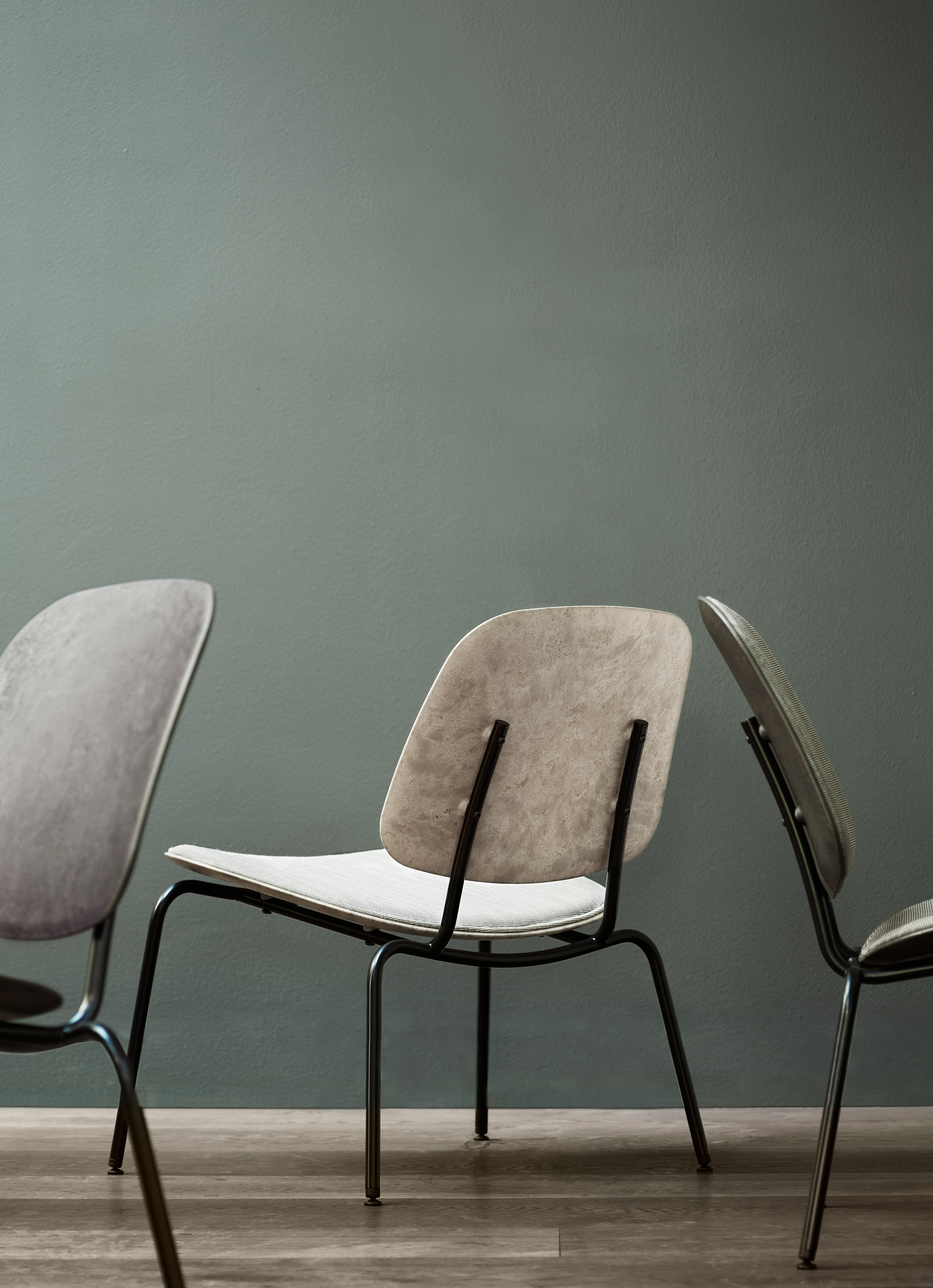 mater-21004-21003-compound-lounge-lifestyle-3