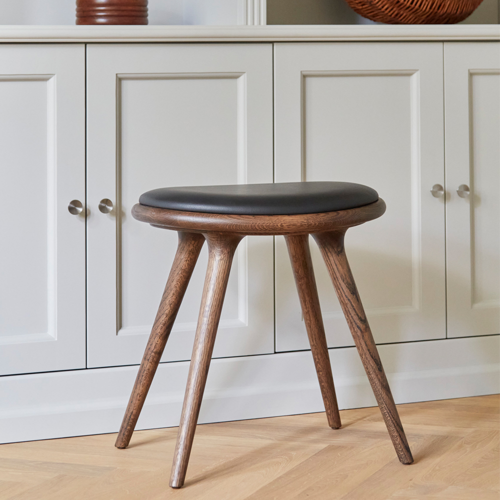 Mater - The Low Stool