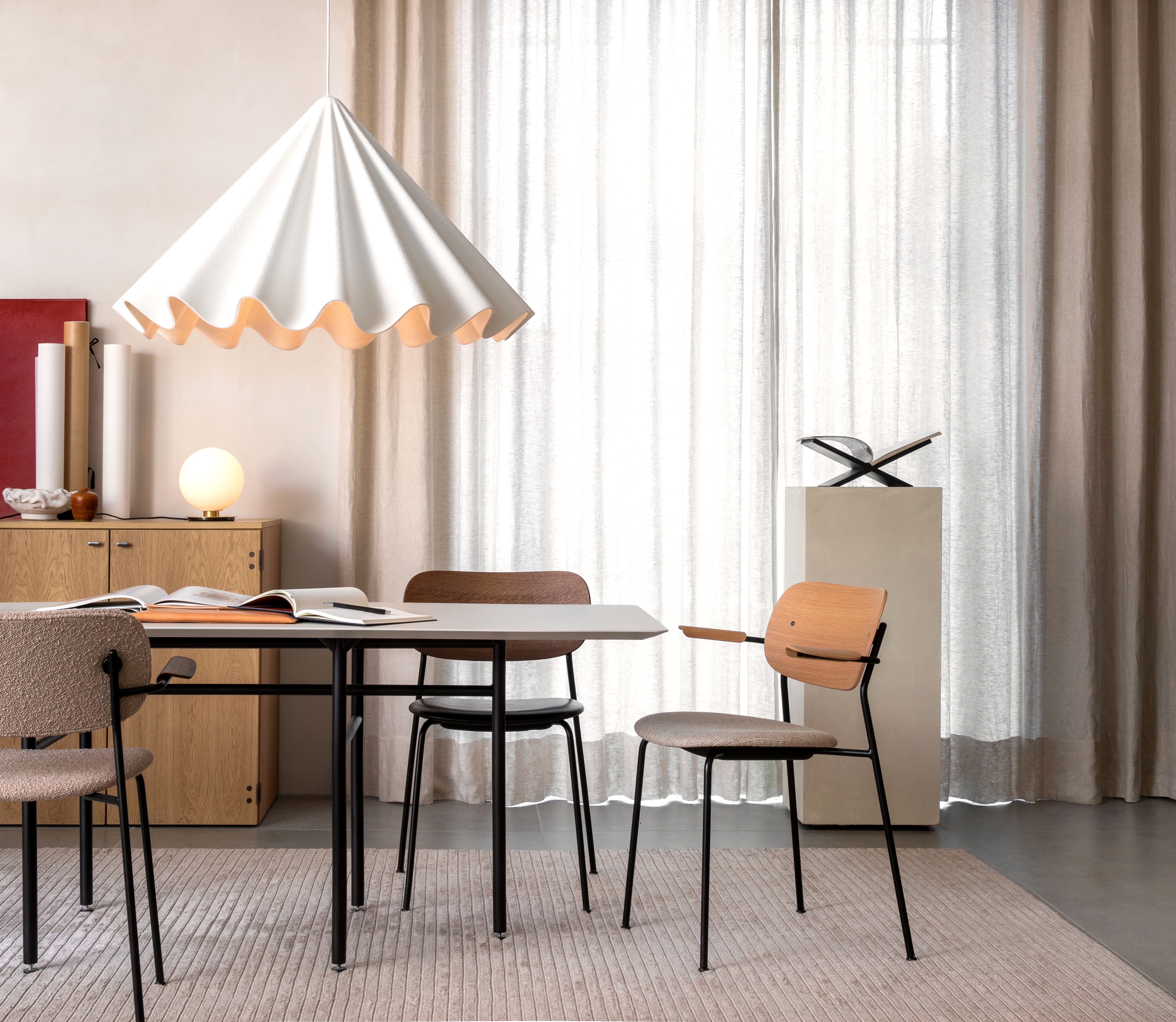menu-co-chair-dancing-pendant-snaregade-dining-table-tr-bulb-table-wall-lamp