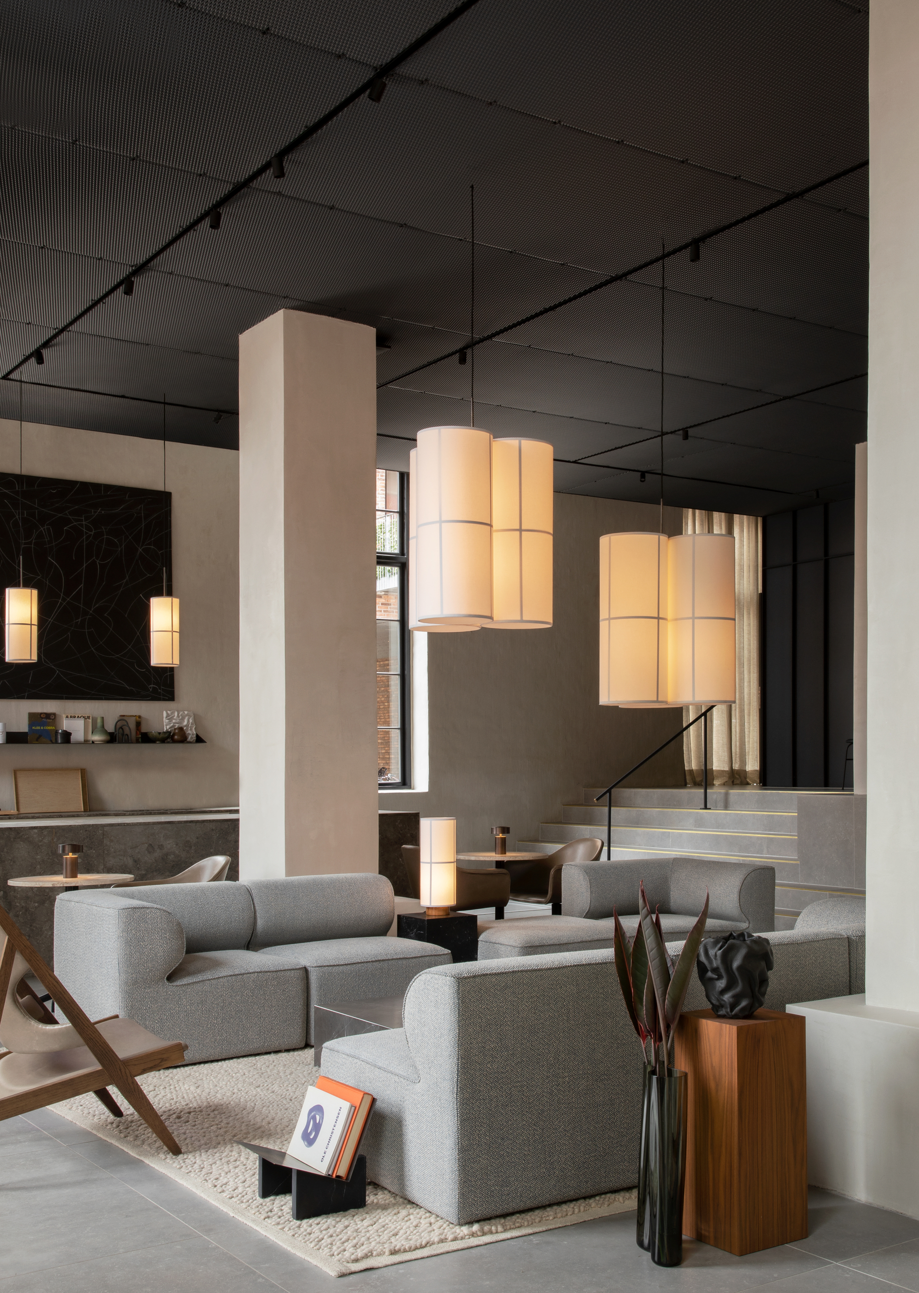 menu-eave-modular-sofa-hashira-pendant-cluster-hashira-pendant-hashira-table-lamp-1