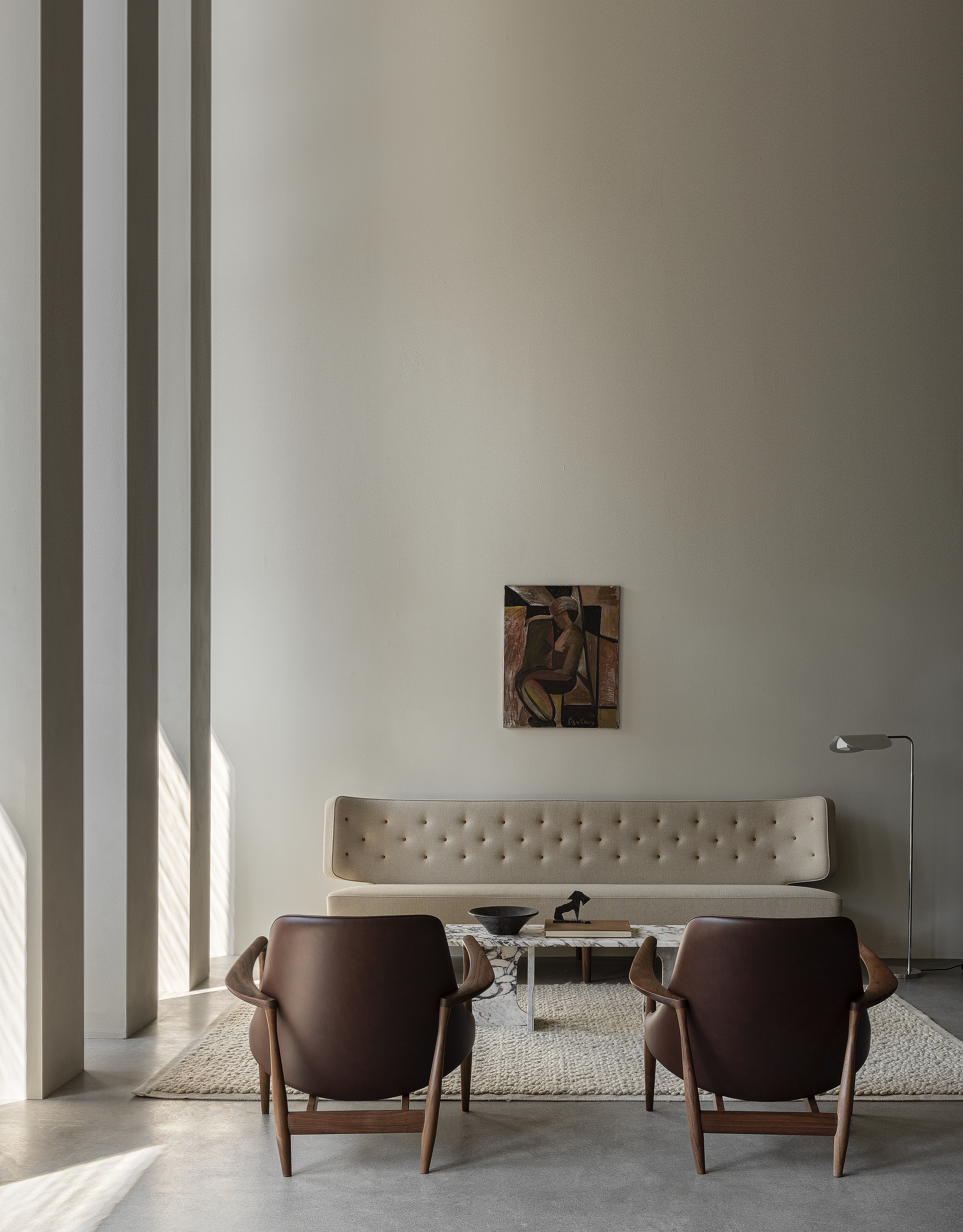 menu-elizabeth-lounge-chair-leather-radiohus-sofa-androgyne-lounge-table-wing-floor-lamp
