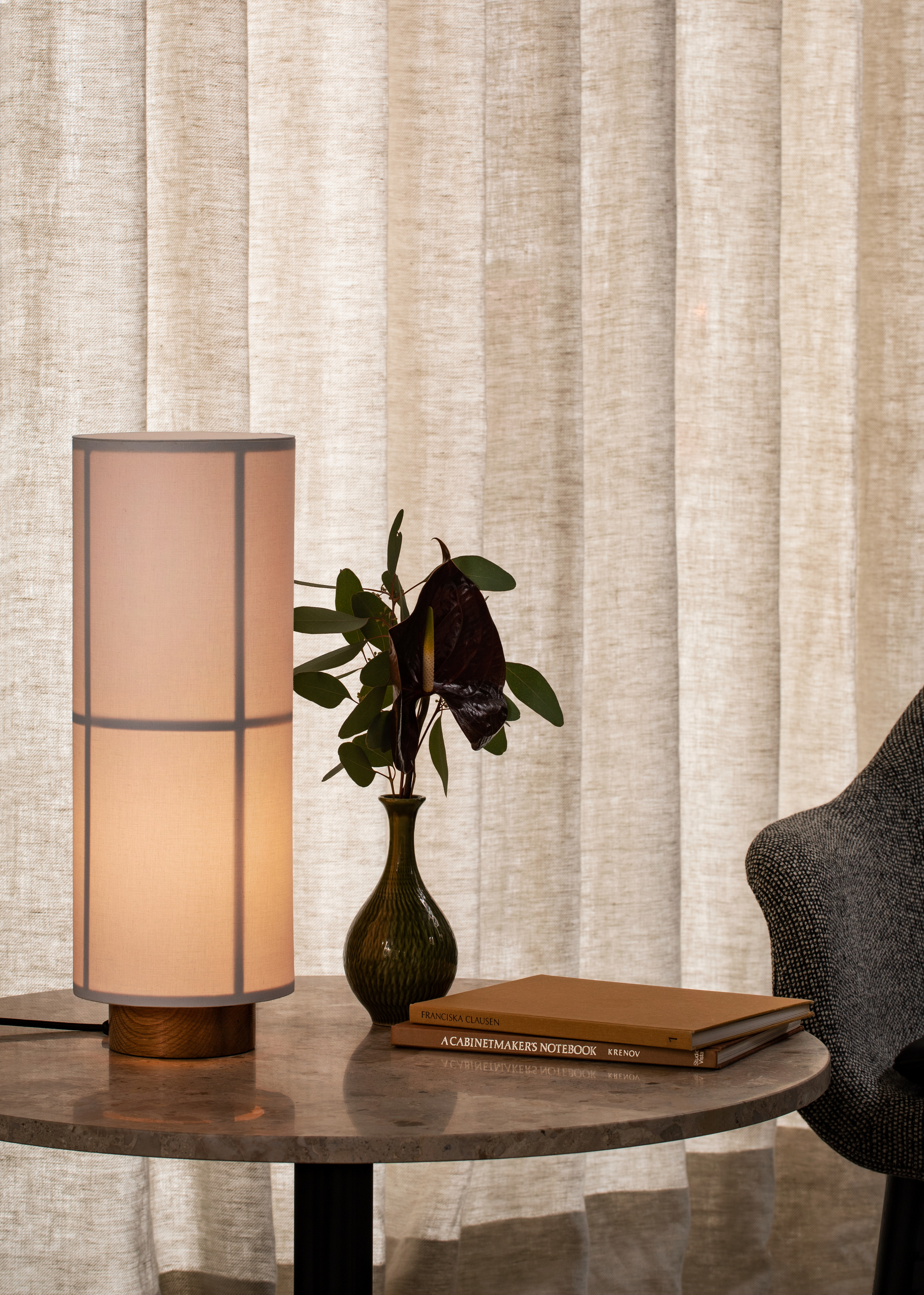 menu-harbour-column-lounge-table-hashira-table-lamp-harbour-lounge-chair