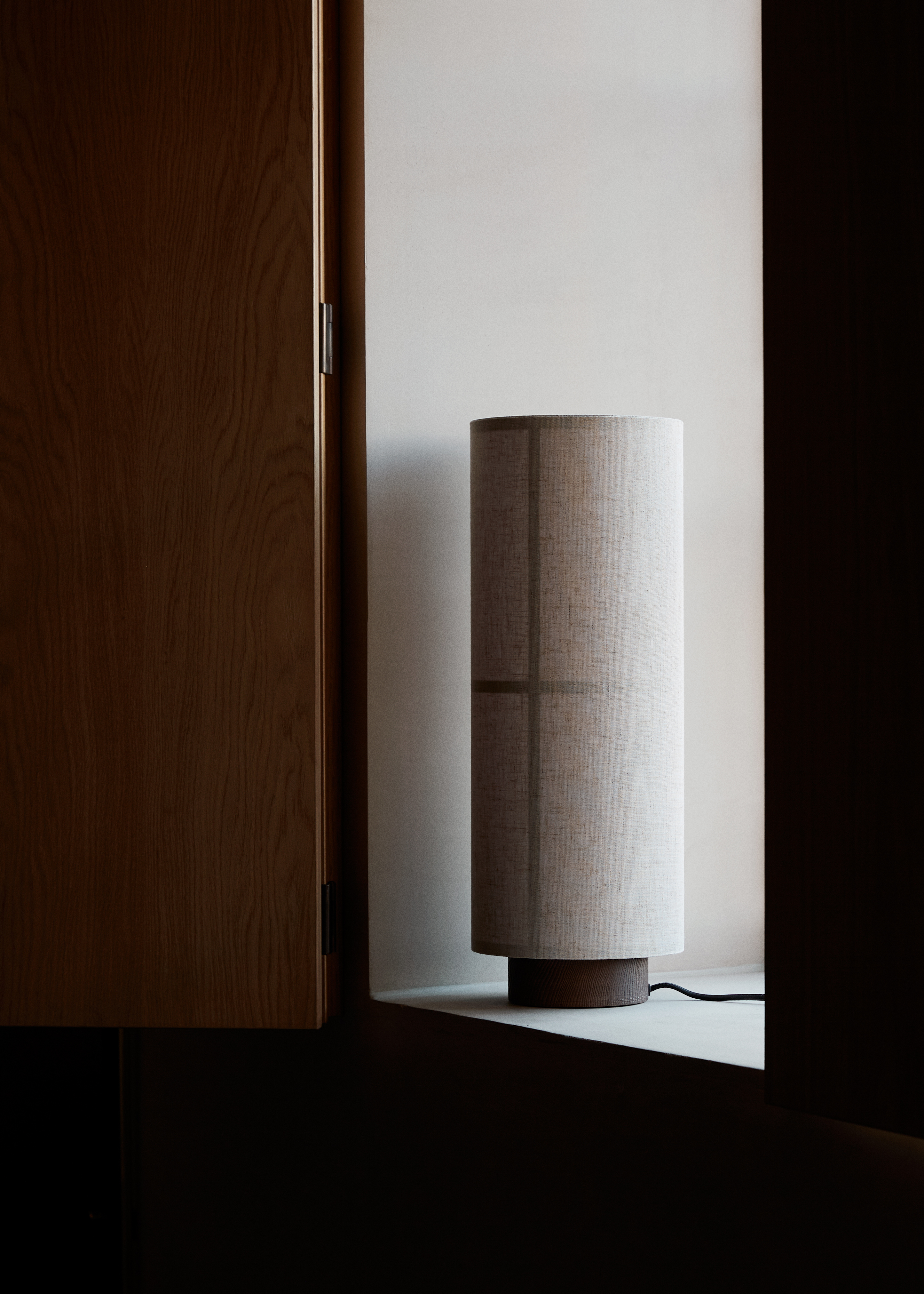 menu-hashira-table-lamp-raw-1