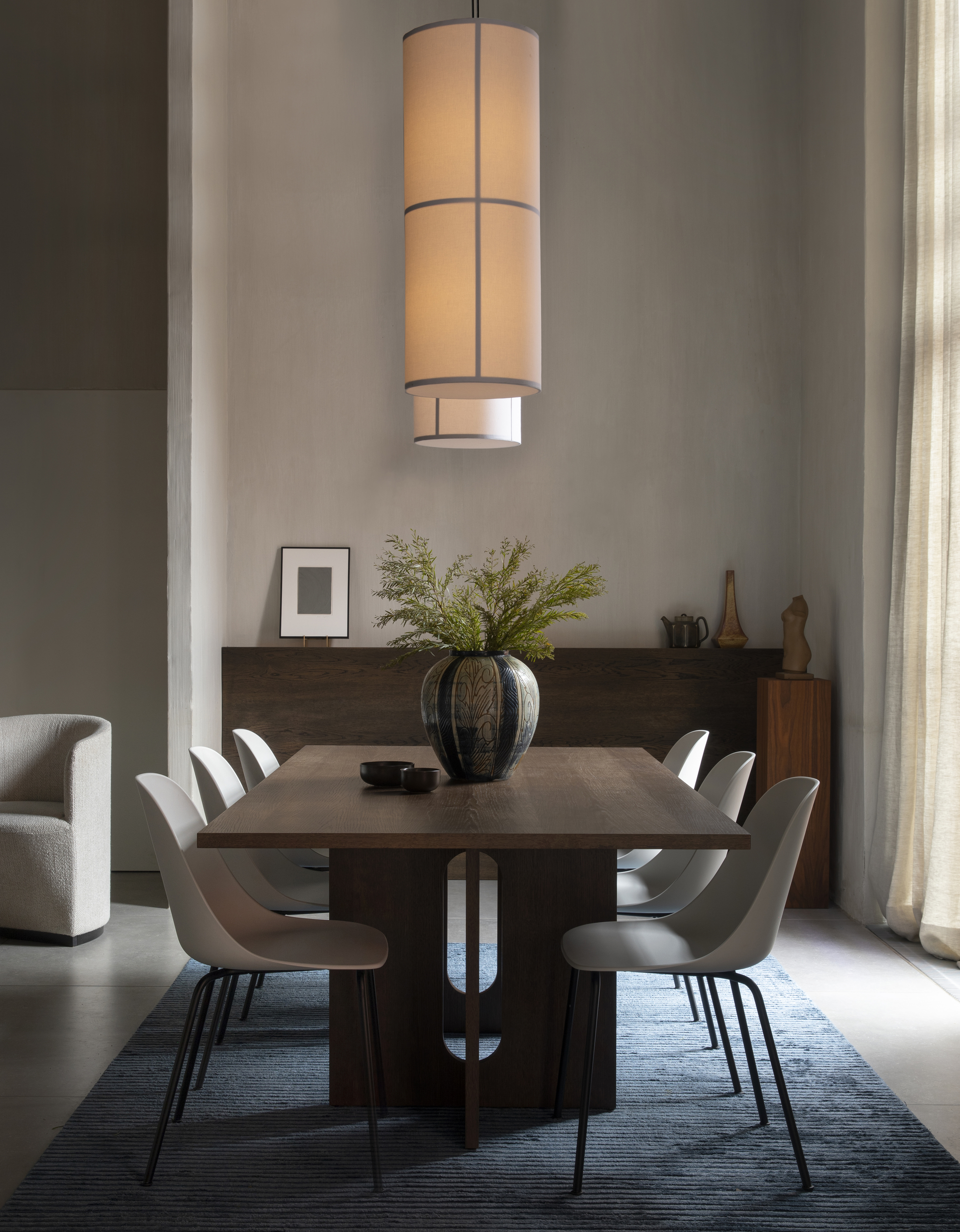 menu-houkime-rug-harbour-side-androgyne-dining-table-hashira