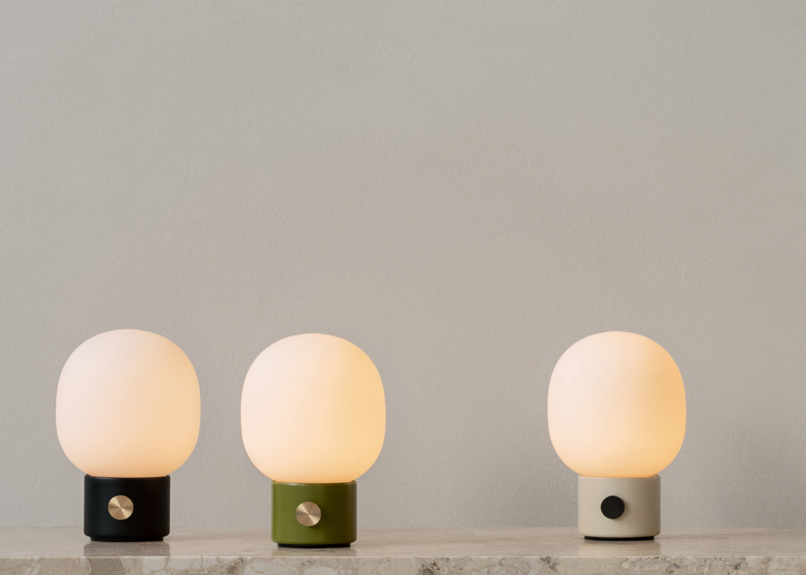 menu-jwda-table-lamp-portable-androgyne-lounge-table-1