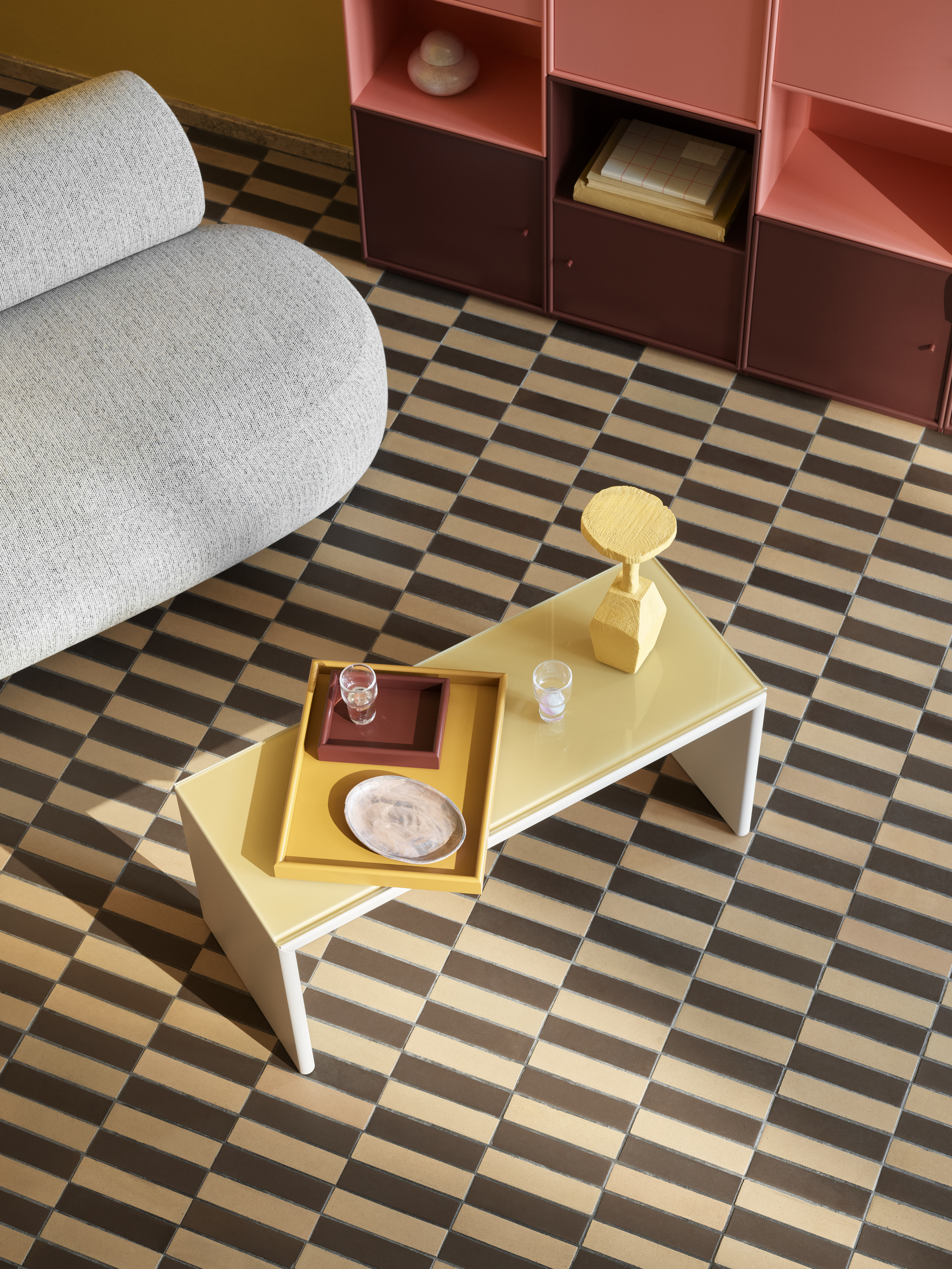 montana-home-23-24-monterey-clay-cumin-arrangetray-amber-masala-detail-h