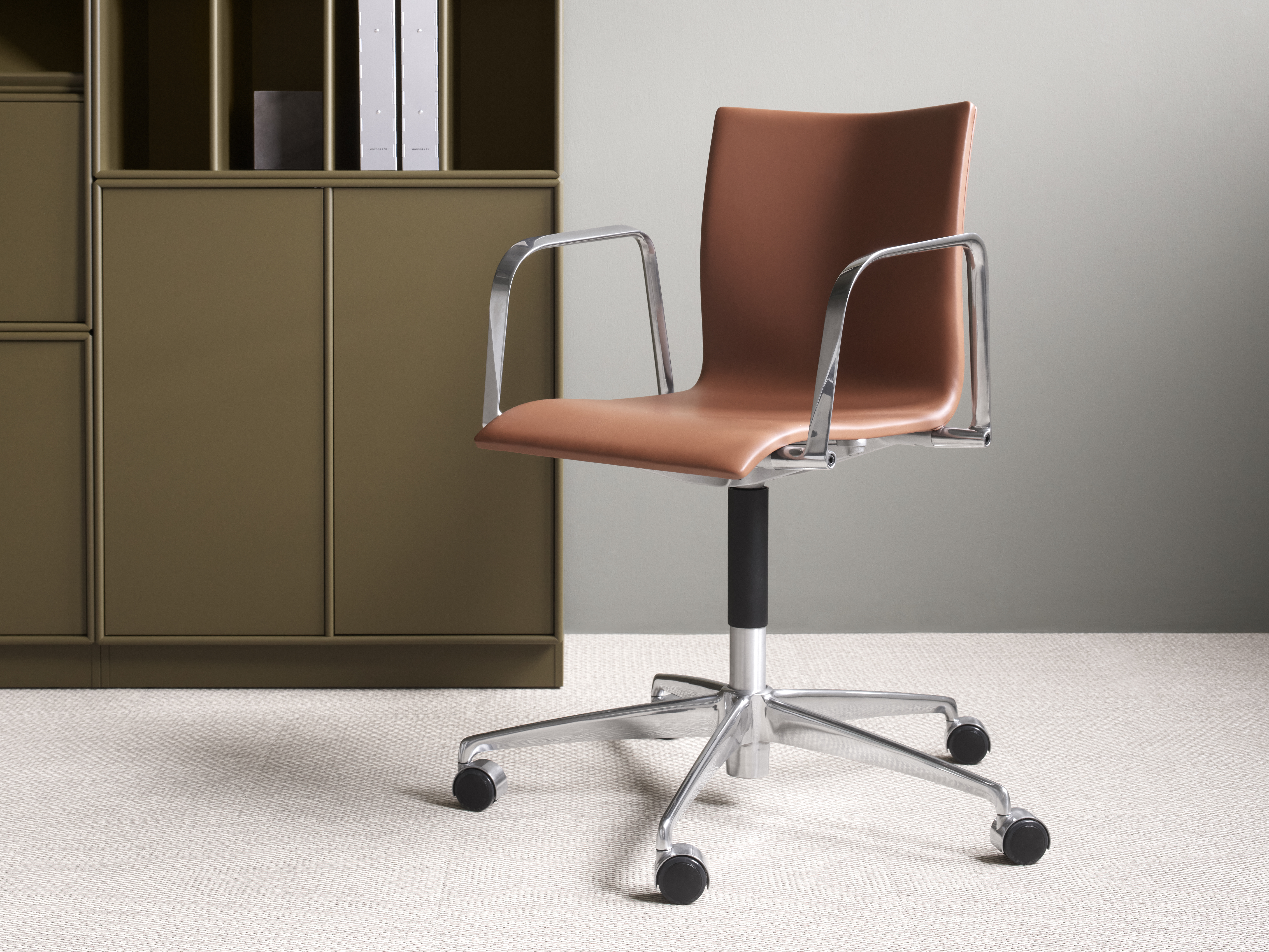 montana-office-executiveoffice-chairik-12mmsystem-oregano-w