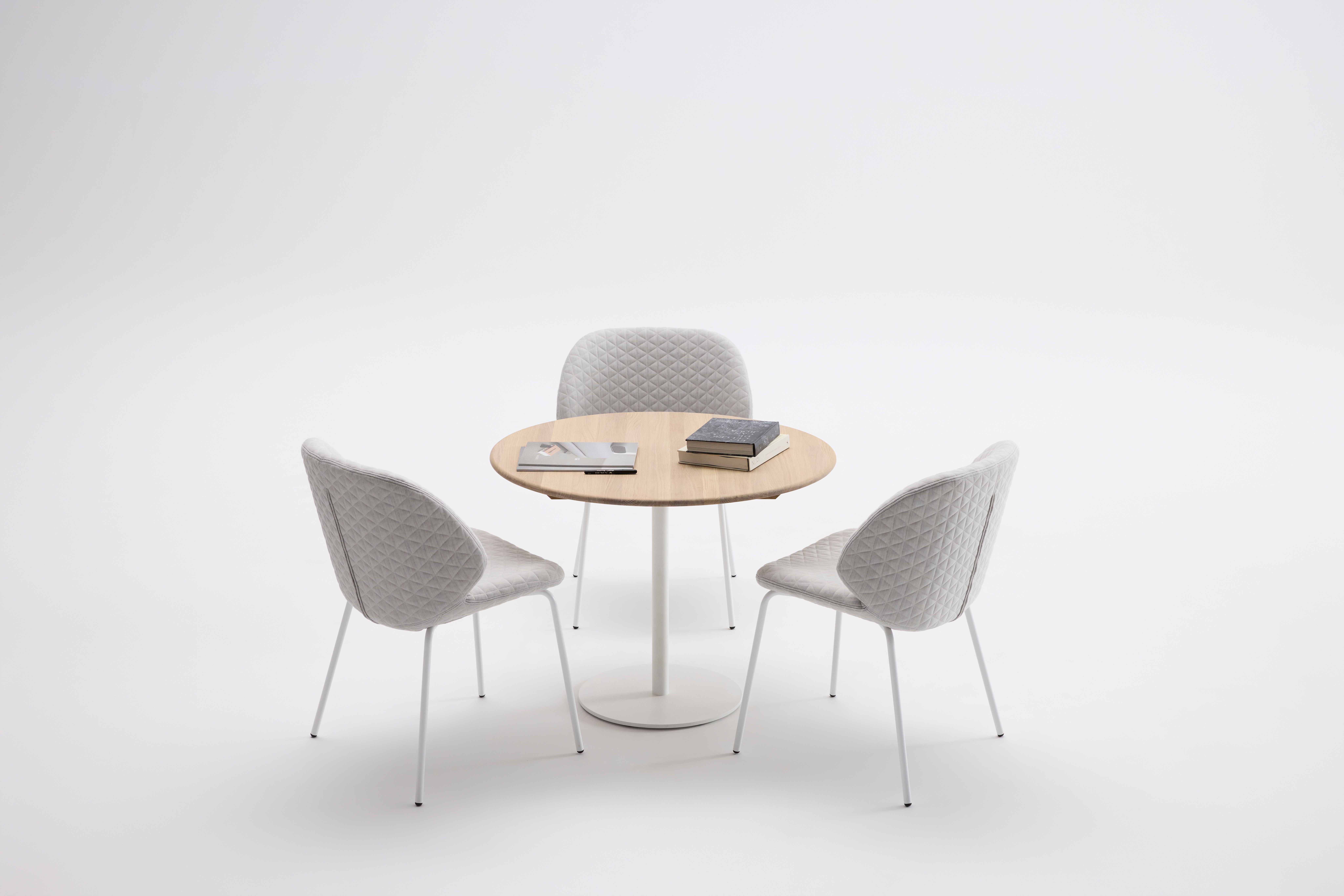vista-conference-15-993-jc-triangle-122-light-grey-ecru-5