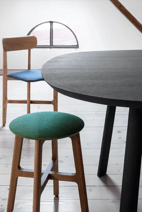 zeitraummoebel-tisch-raildine-massivholz-05-455x680