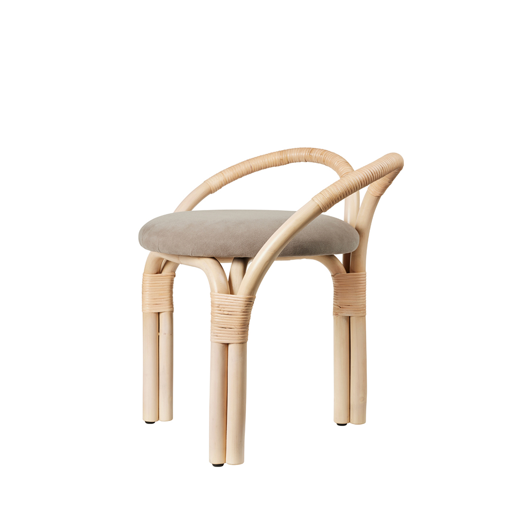 gubi-bistra-stool