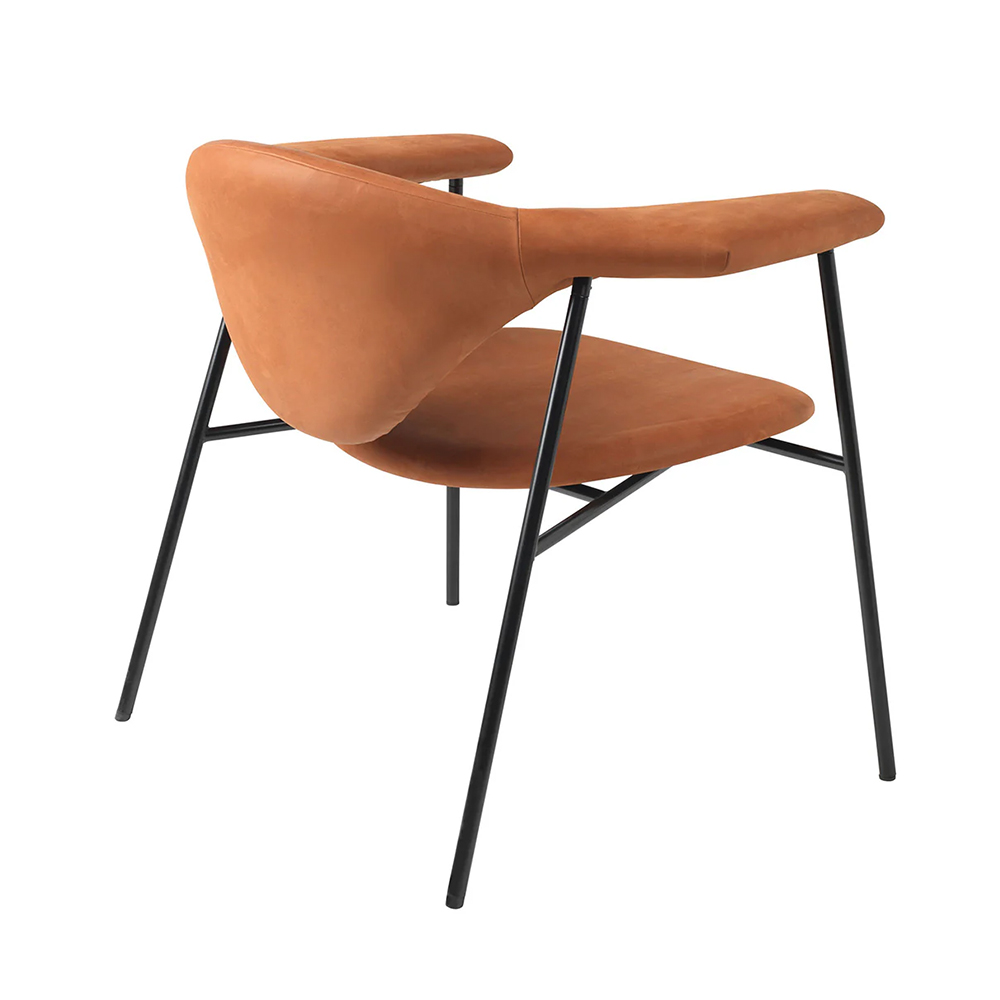 gubi-masculo-lounge-4-legs-back