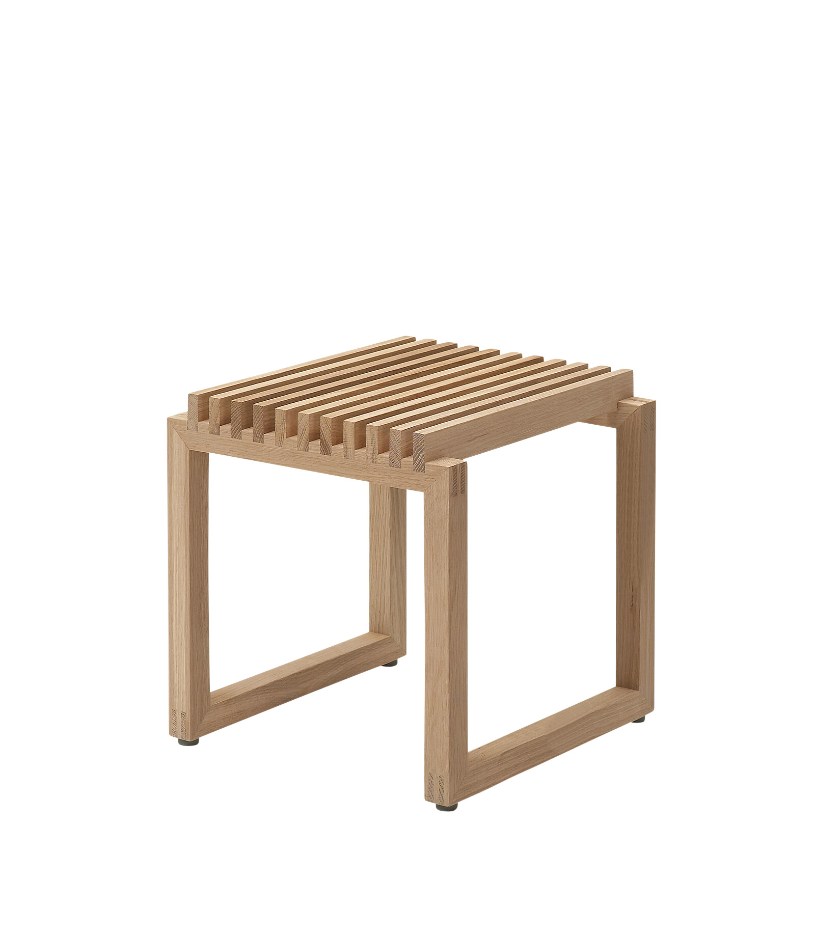 s1920465-cutter-stool