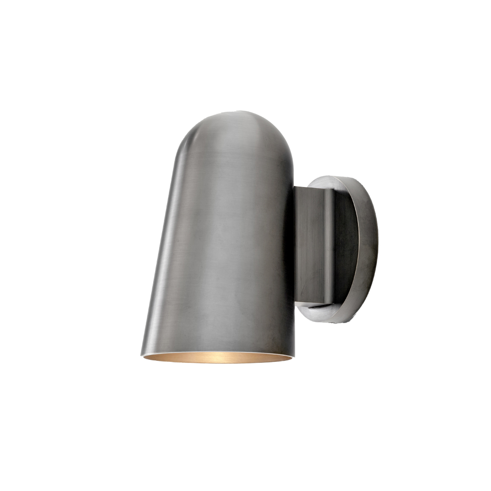 solidwalllamp03-1759354086