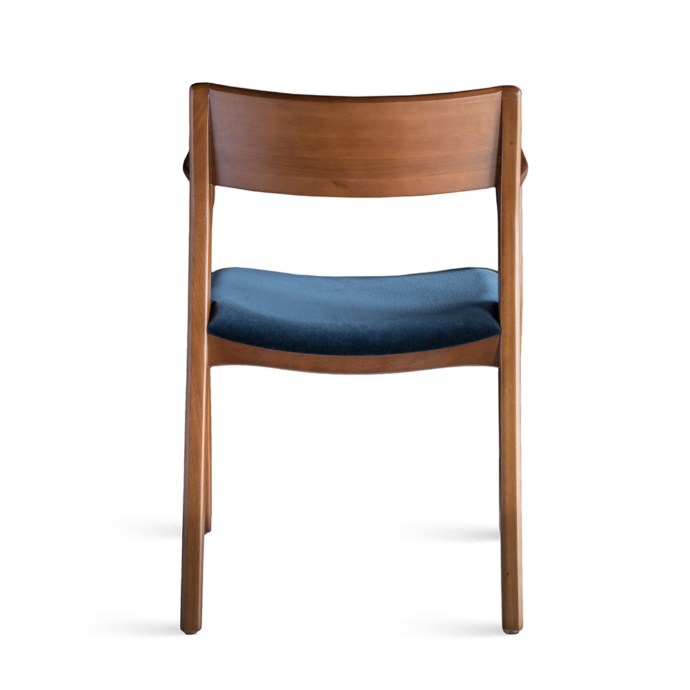 sossego-daniella-dark-back