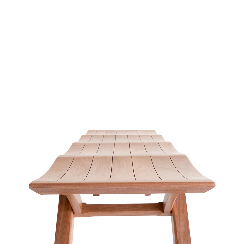 sossego-ylla-bench-detail